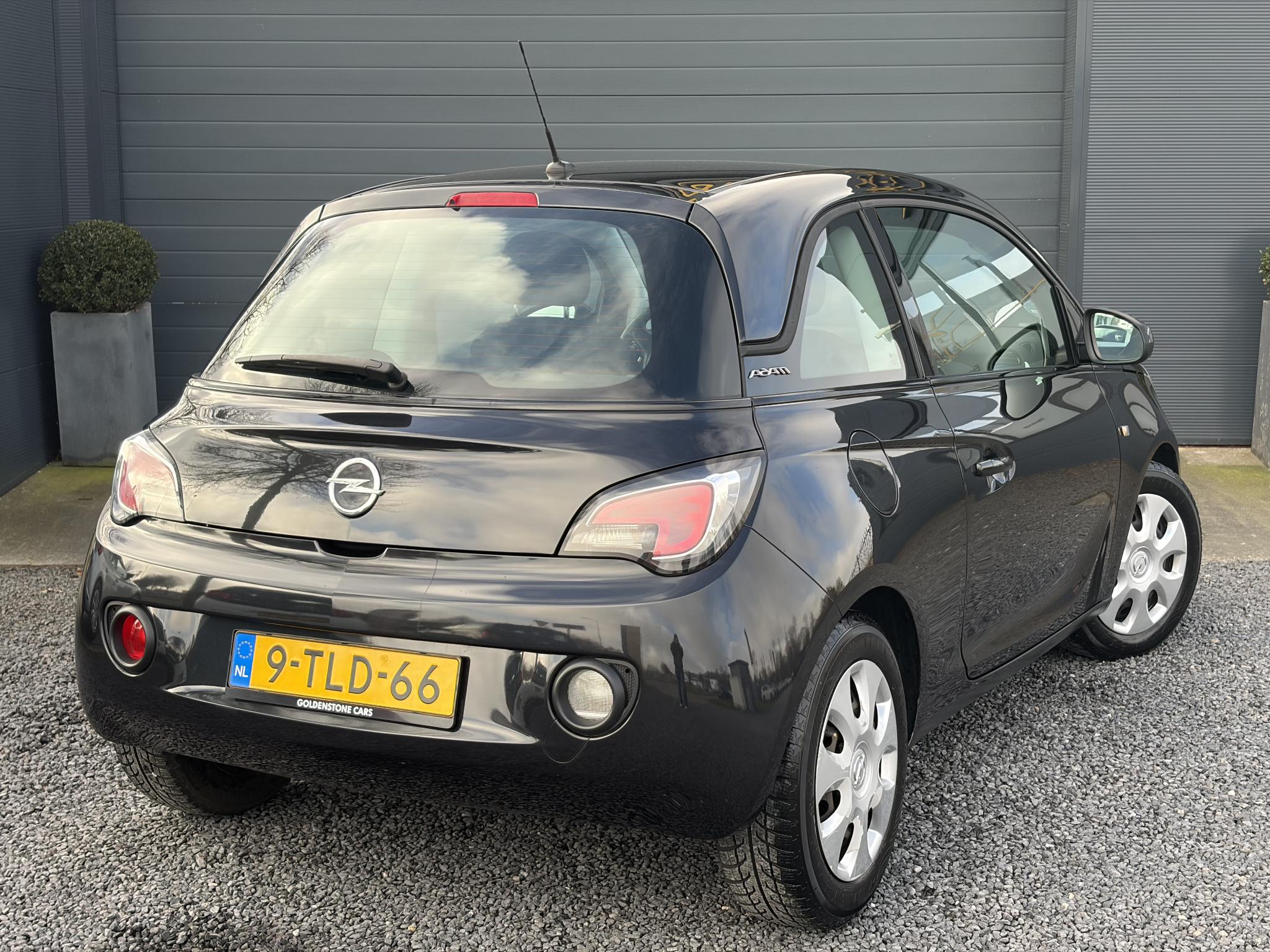 Foto van Opel Adam