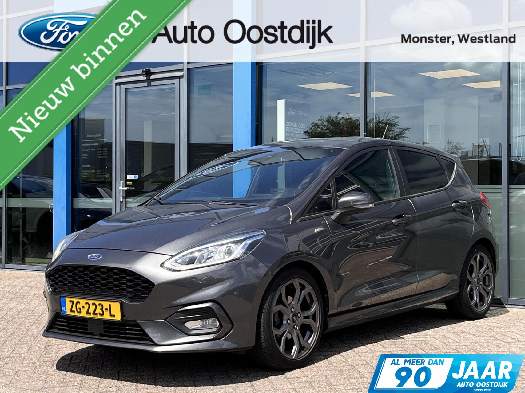 Ford Fiesta 1.0 EcoBoost ST-Line 100PK Stoelverwarming Voorruitverwarming Cruise Navi Parkeersensoren Climate Privacy Glass 17'' Velgen *Dealer Onderhouden* 2018 - voorkant