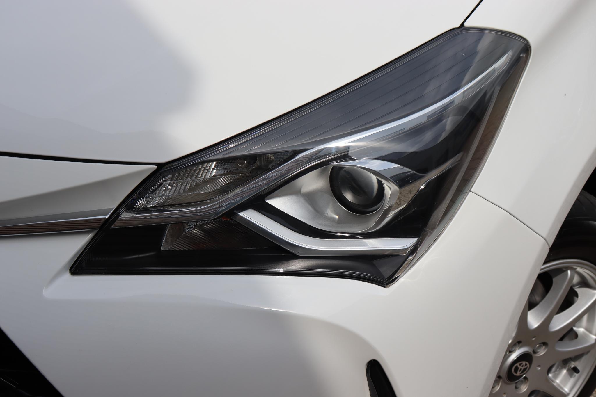 Foto van Toyota Toyota Yaris Hybrid
