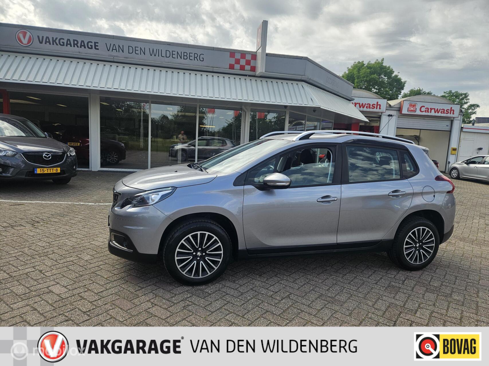 Peugeot 2008 1.2 PureTech Allure 2018 - voorkant