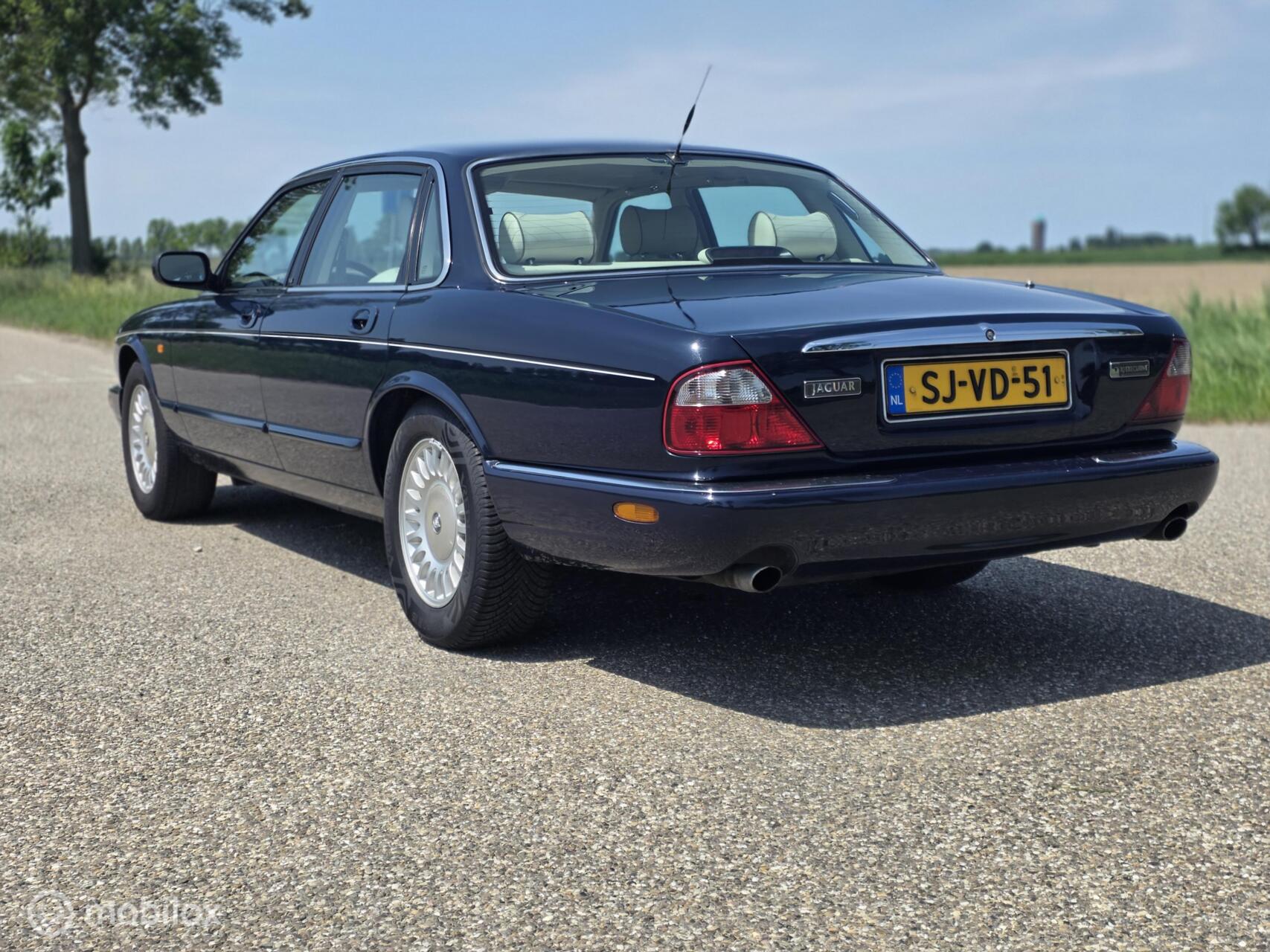 Foto van Jaguar Jaguar (xj8) Executive