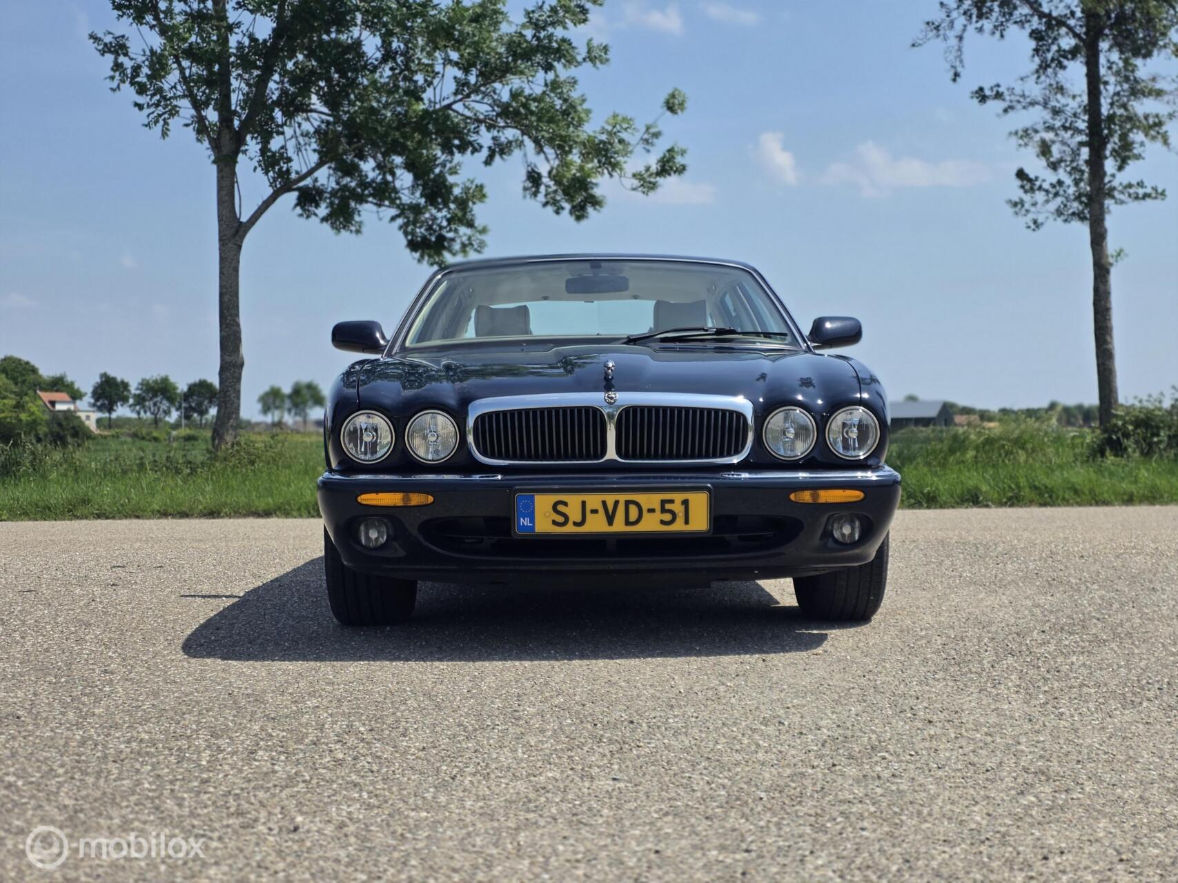 Foto van Jaguar Jaguar (xj8) Executive