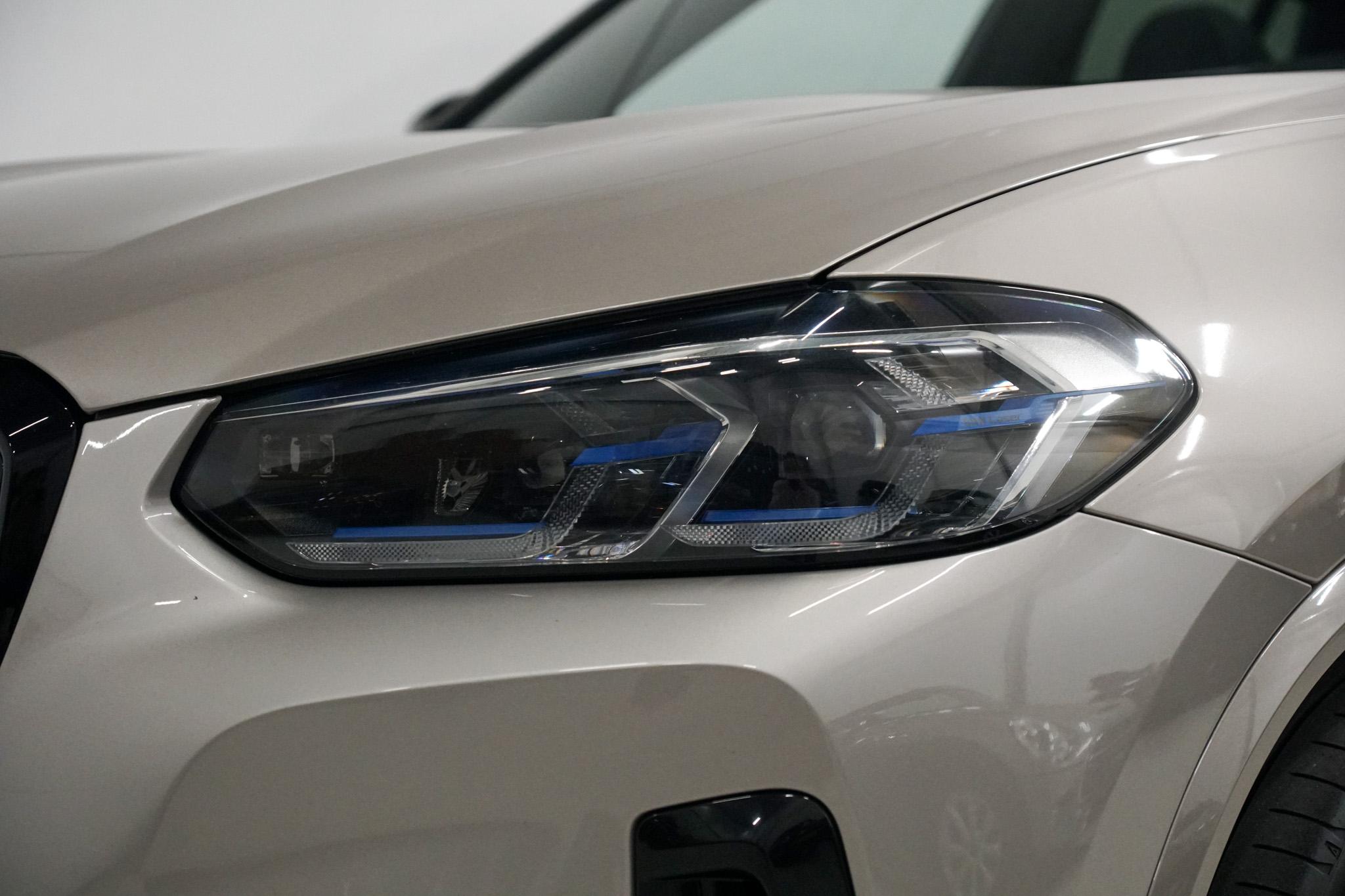 Foto van BMW Ix3