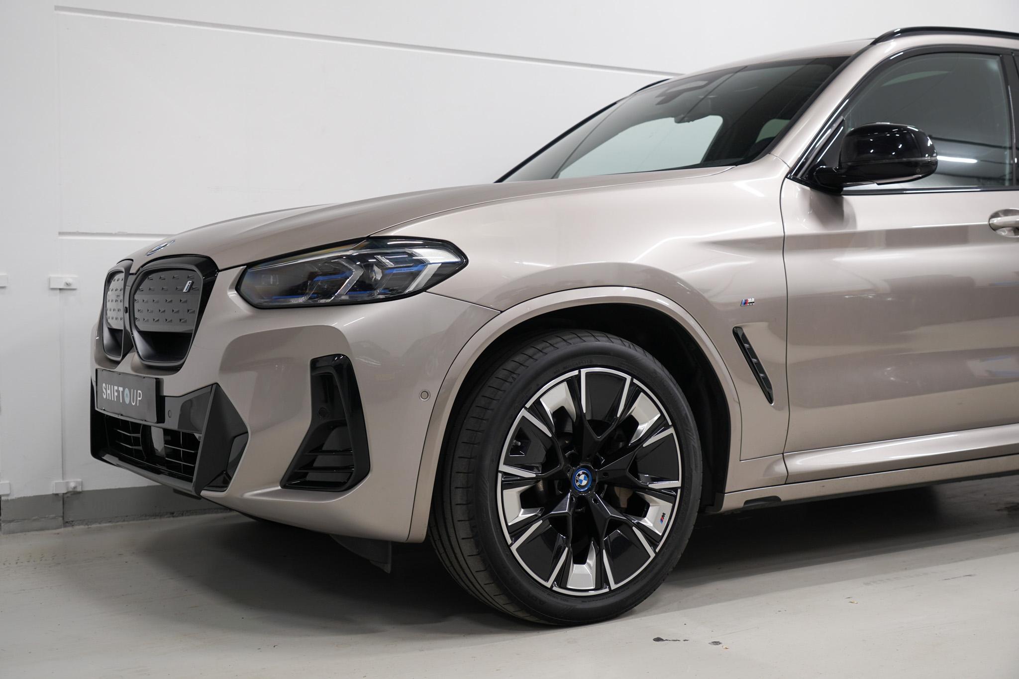 Foto van BMW Ix3