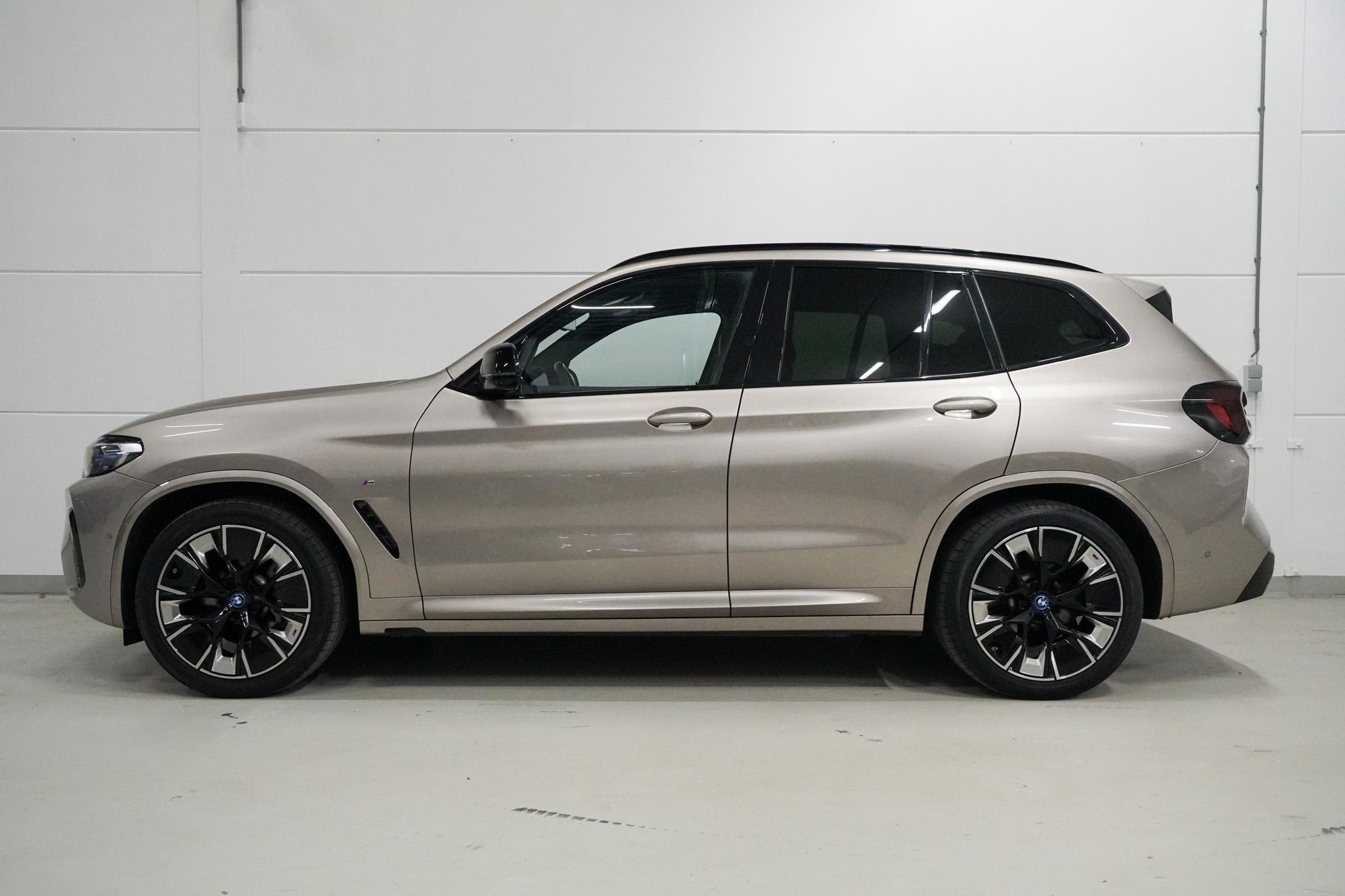 Foto van BMW Ix3