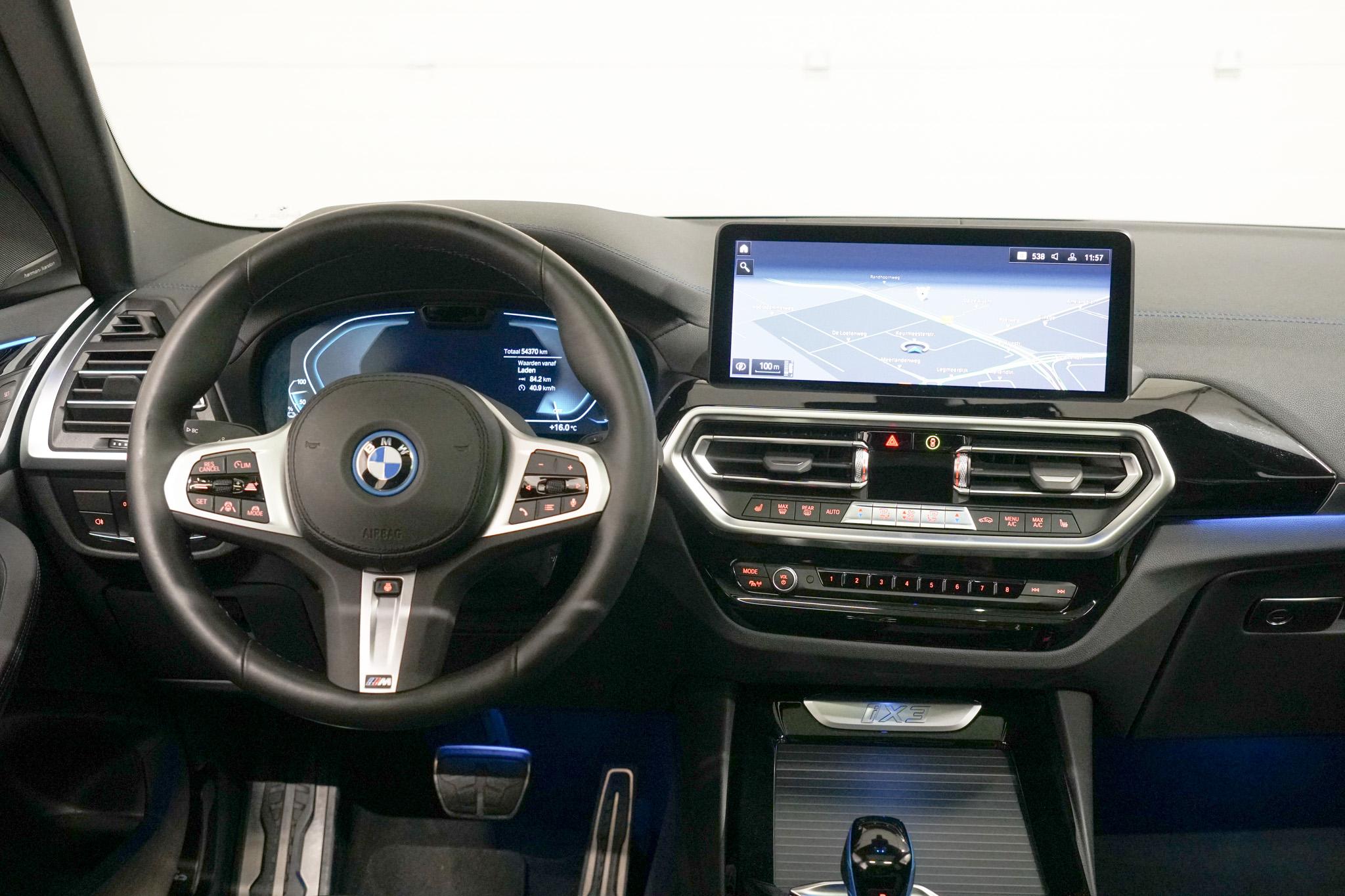 Foto van BMW Ix3