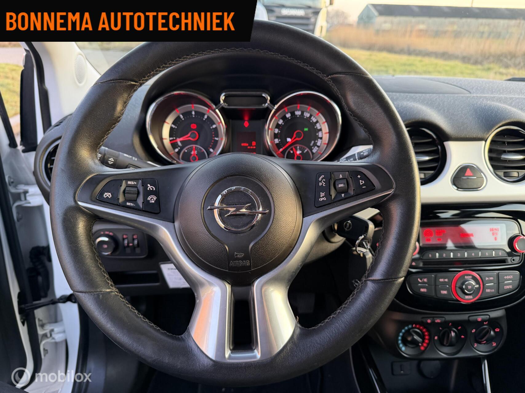 Foto van Opel Adam