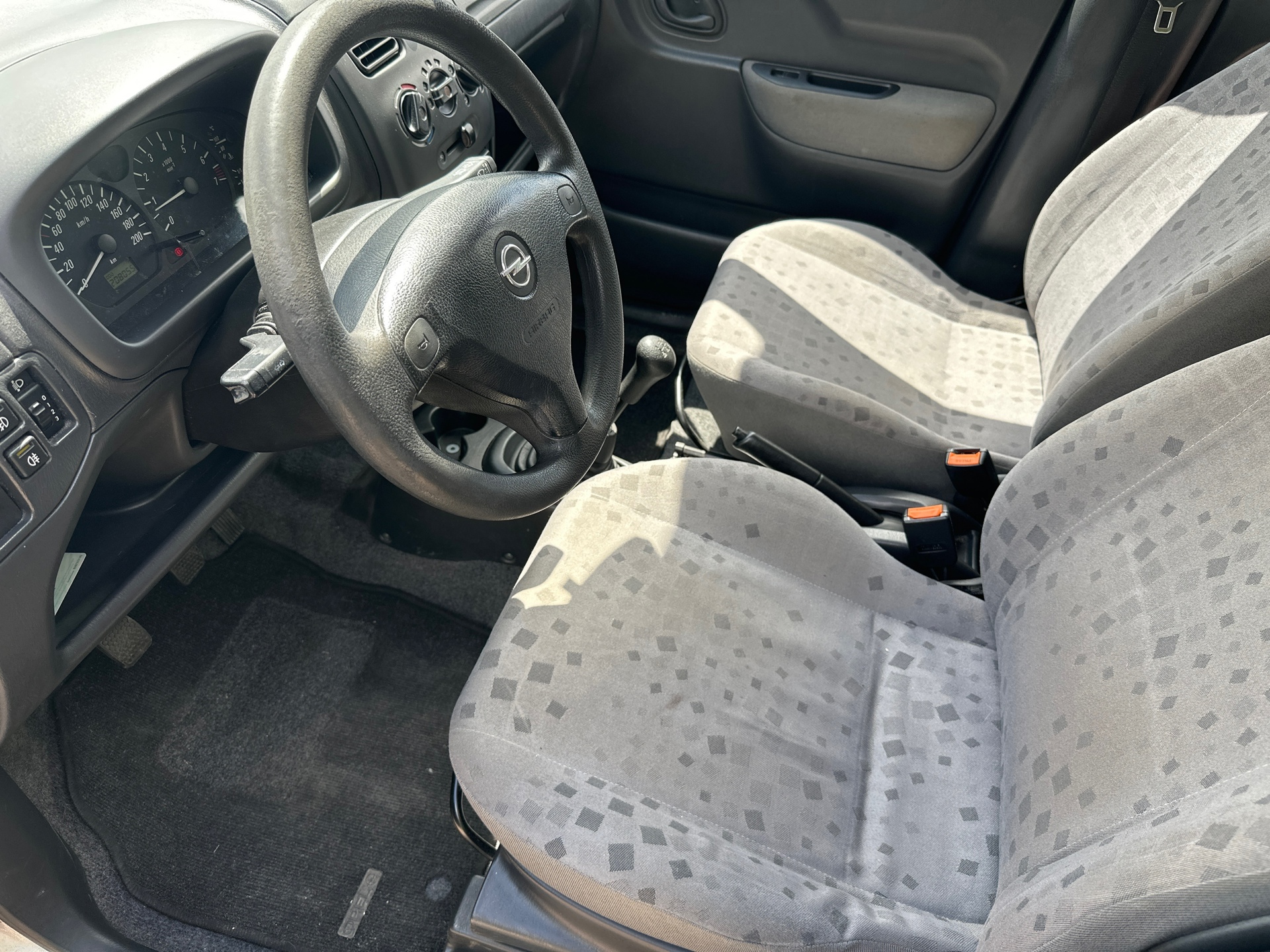 Foto van Opel Agila