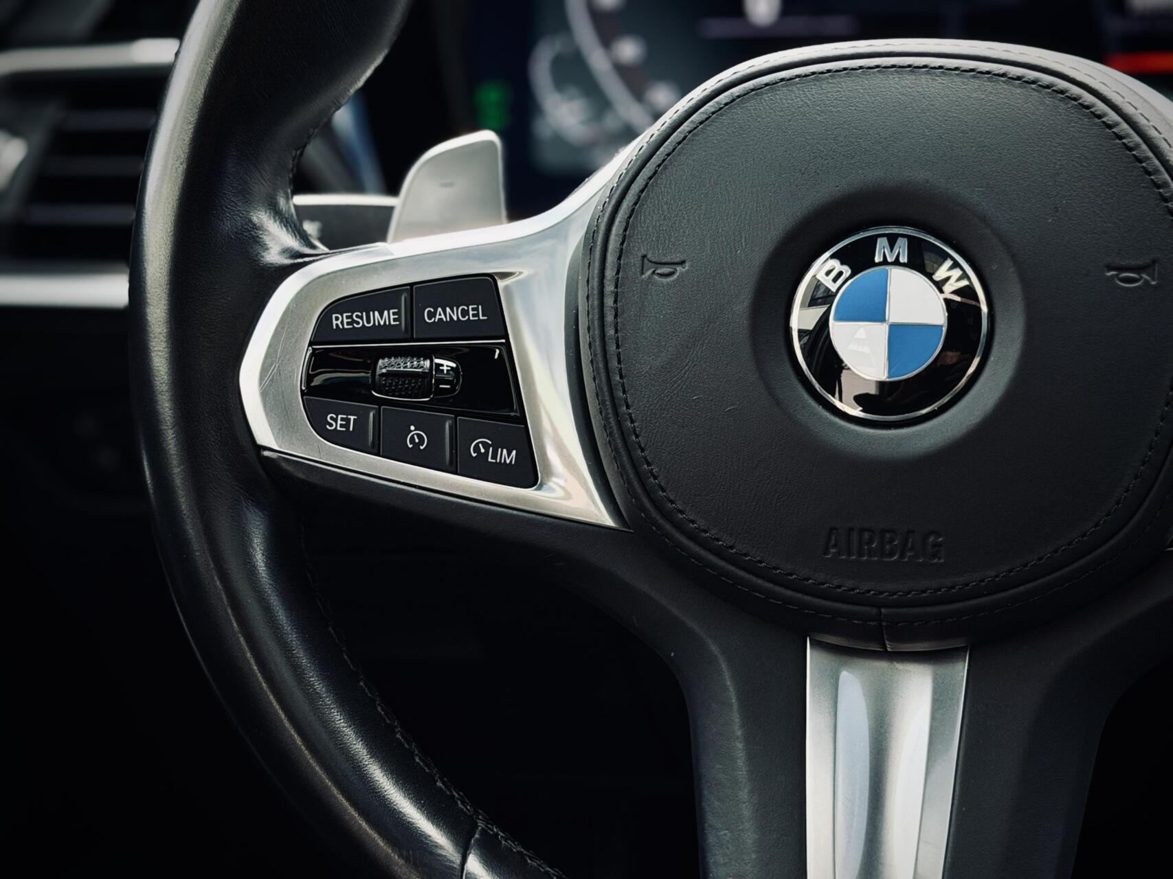 Foto van BMW 330e