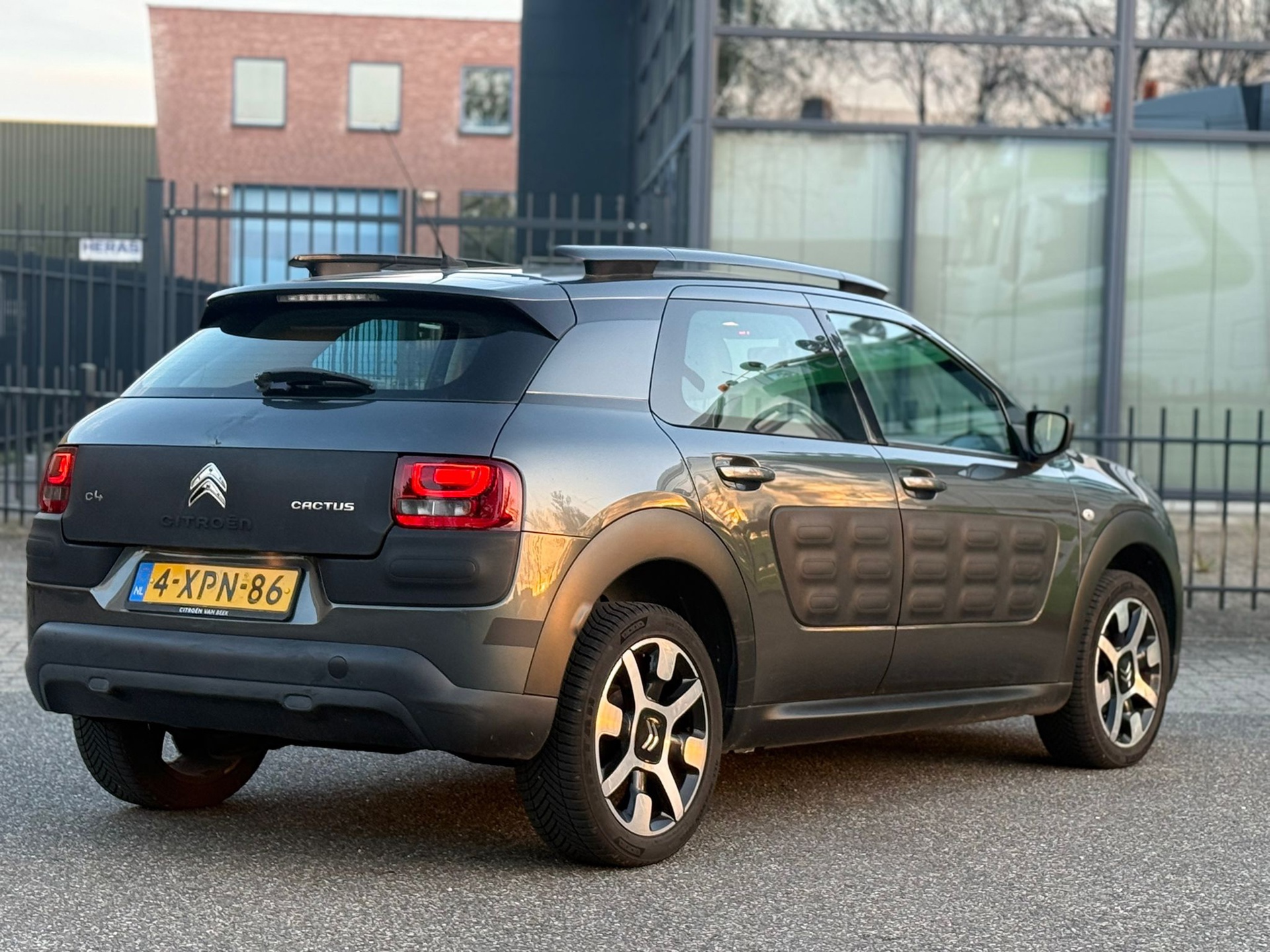 Foto van Citroen C4 Cactus
