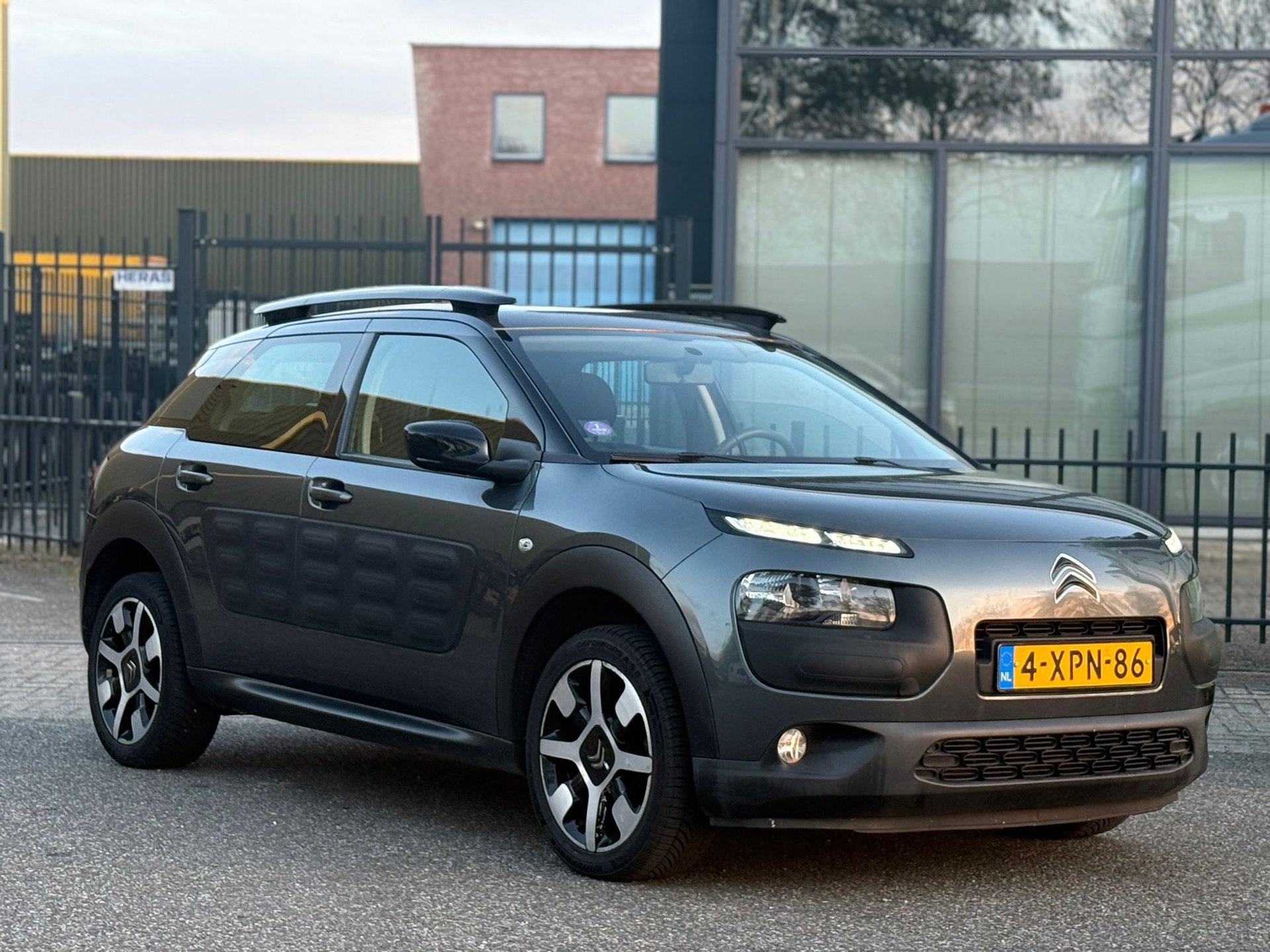 Foto van Citroen C4 Cactus