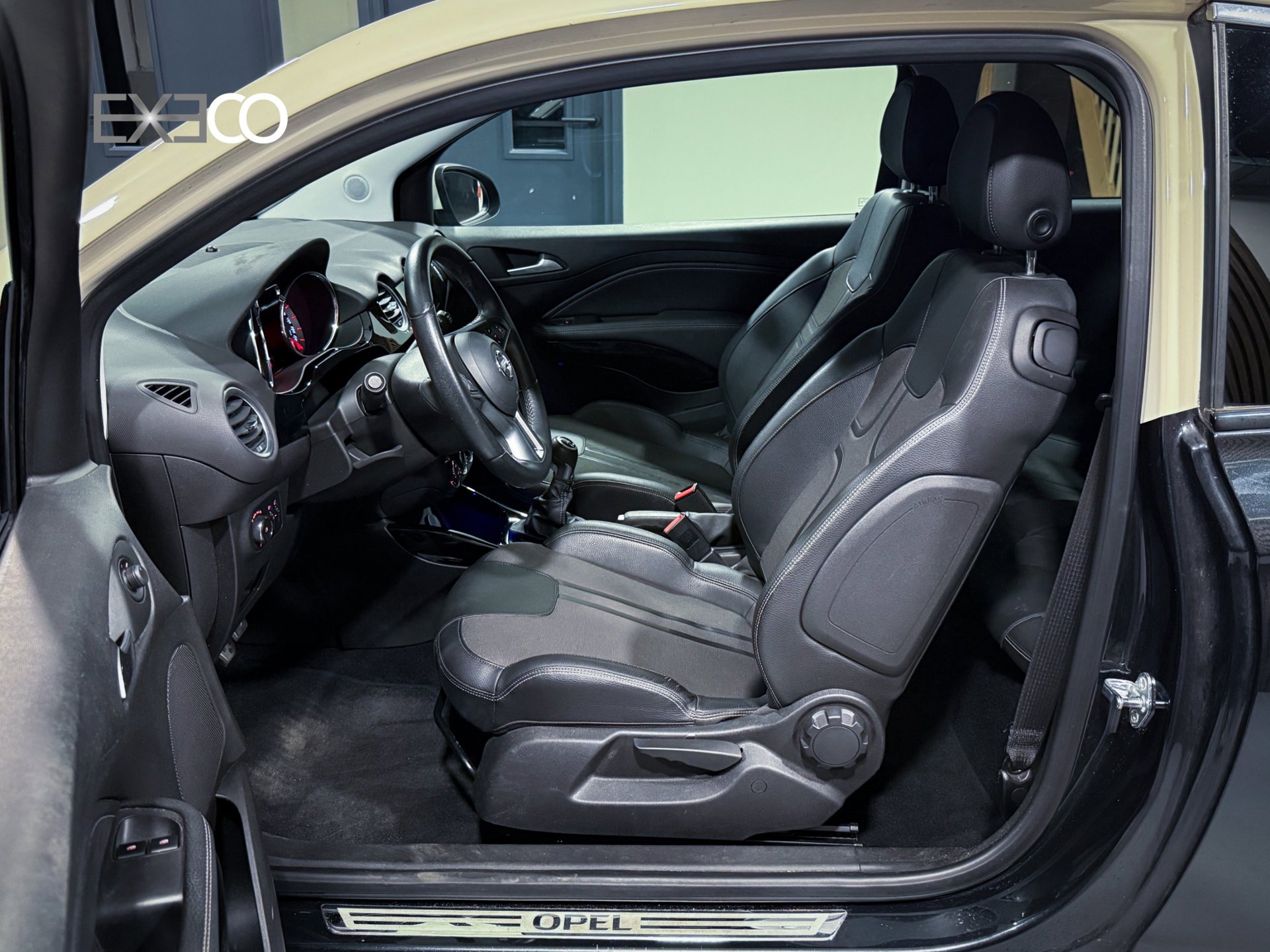 Foto van Opel Adam