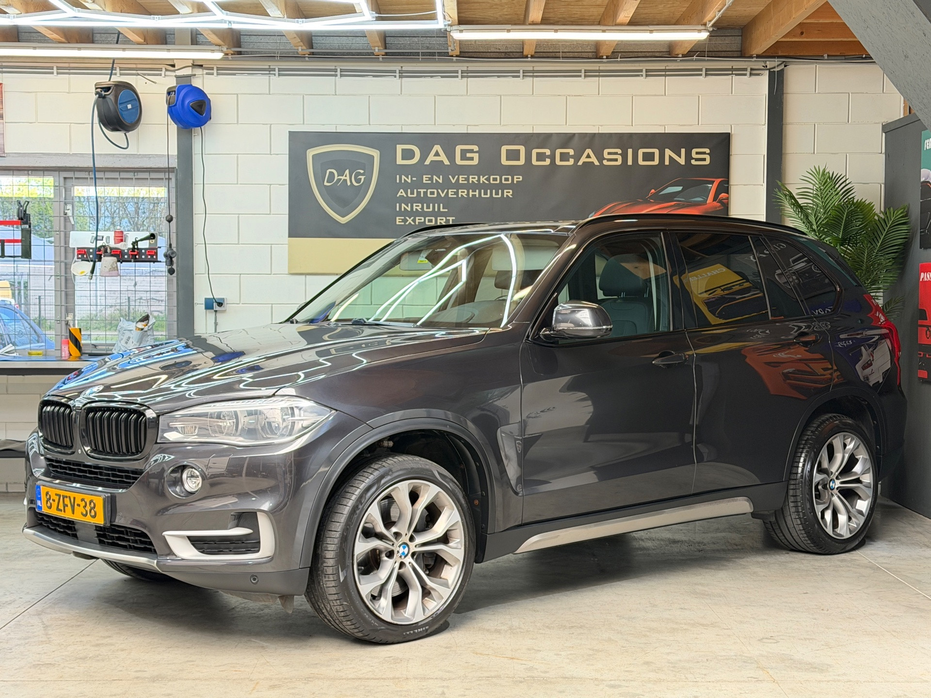 BMW X5 Xdrive50i XDrive50i High Executive 7p. 360 CAMERA|ADAPT CRUISE| 2013 - voorkant