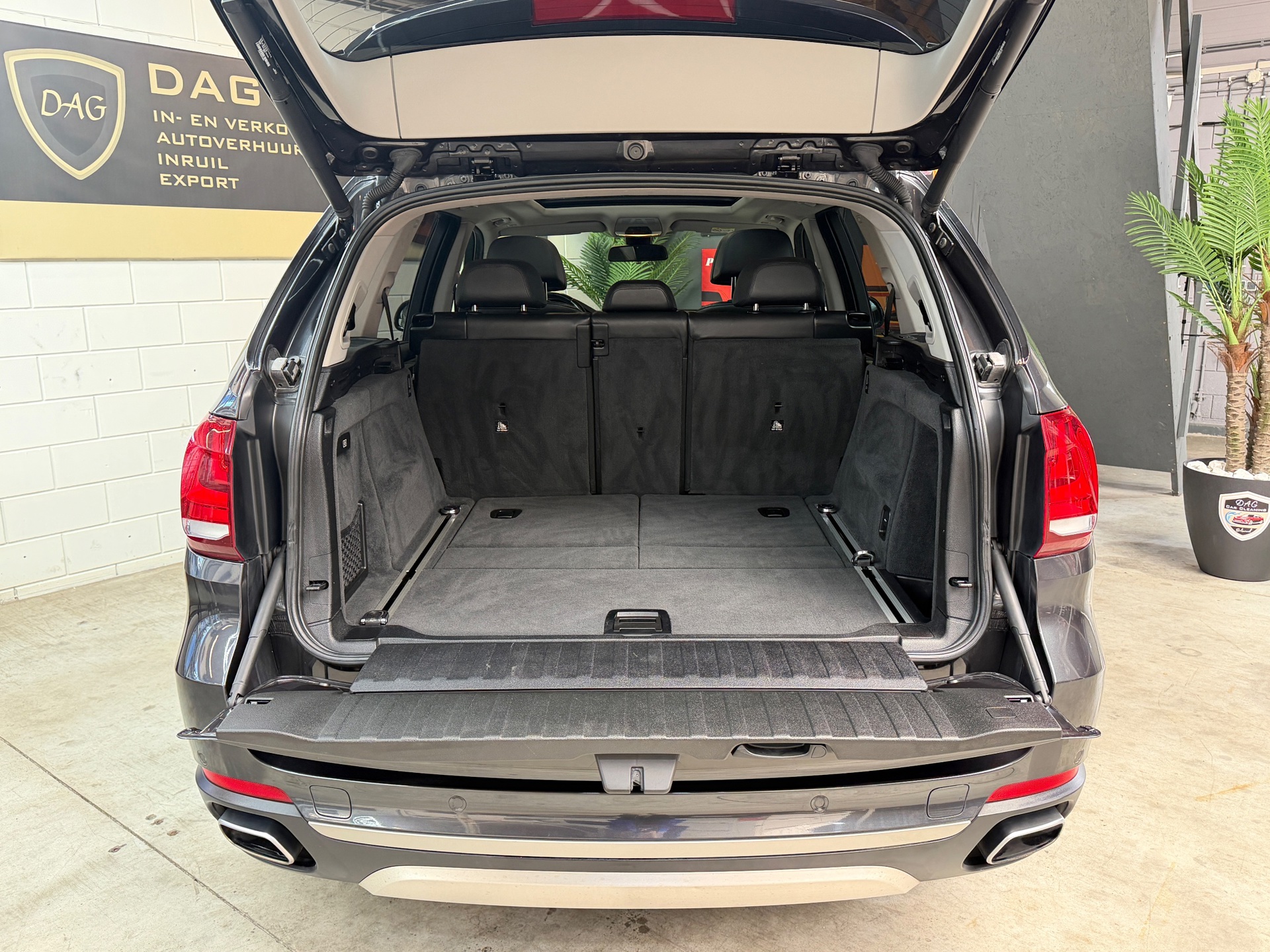 Foto van BMW X5 Xdrive50i