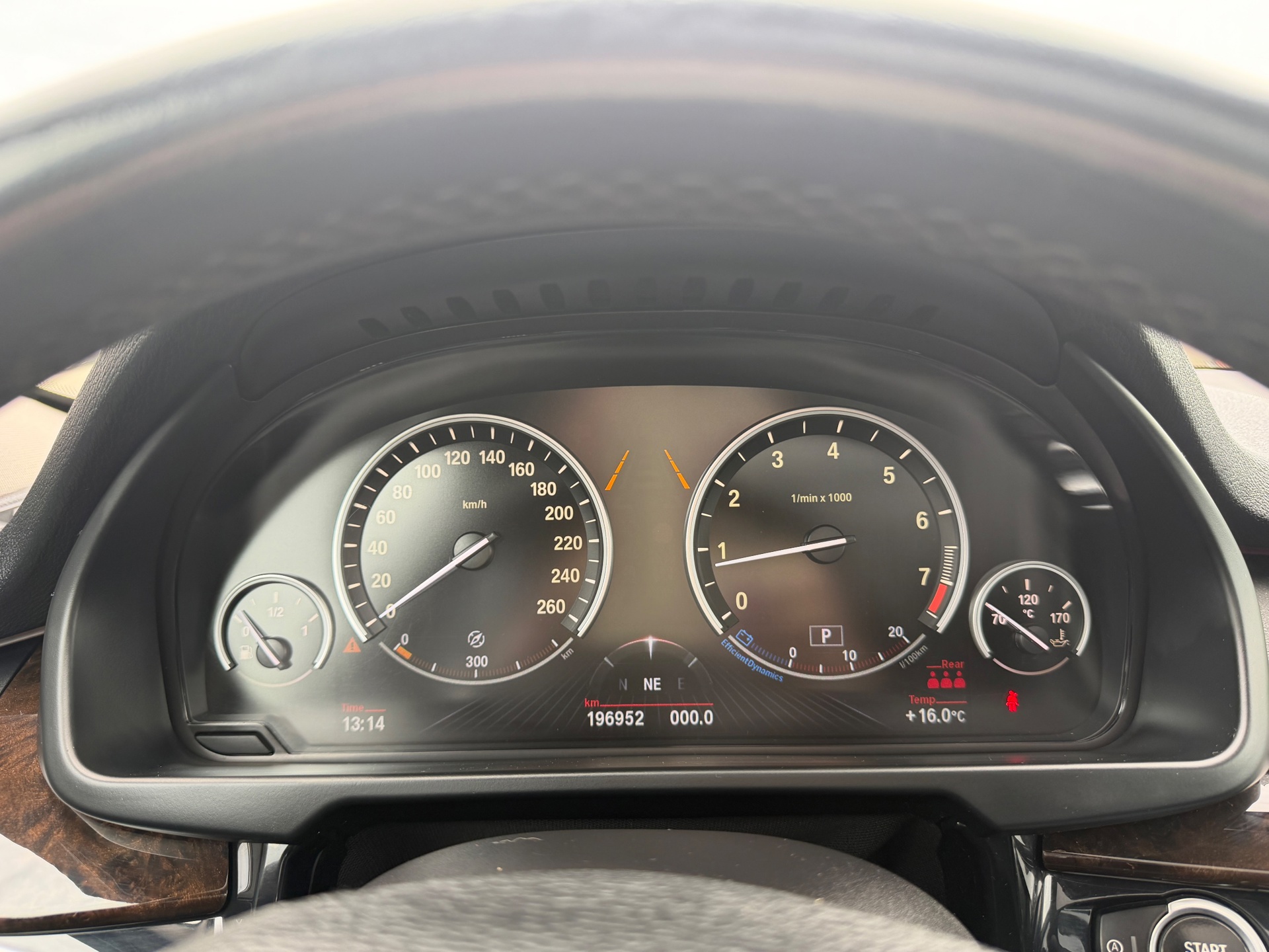 Foto van BMW X5 Xdrive50i