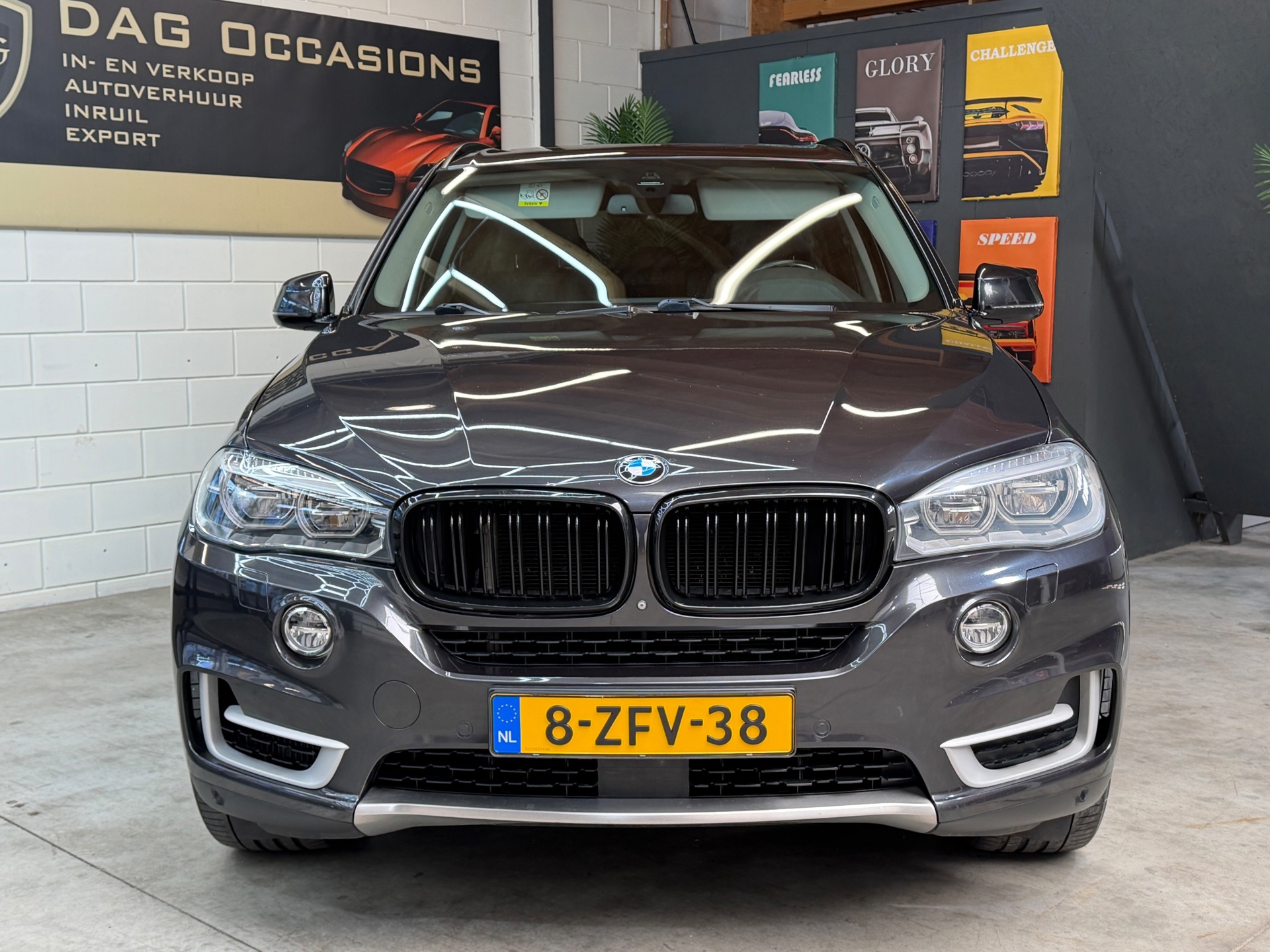 Foto van BMW X5 Xdrive50i