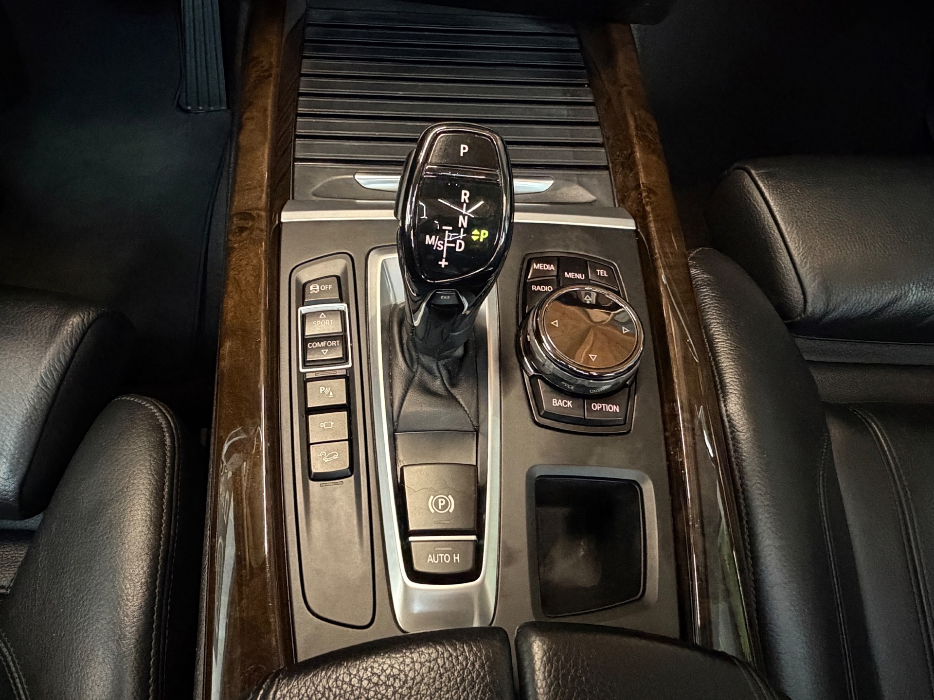 Foto van BMW X5 Xdrive50i