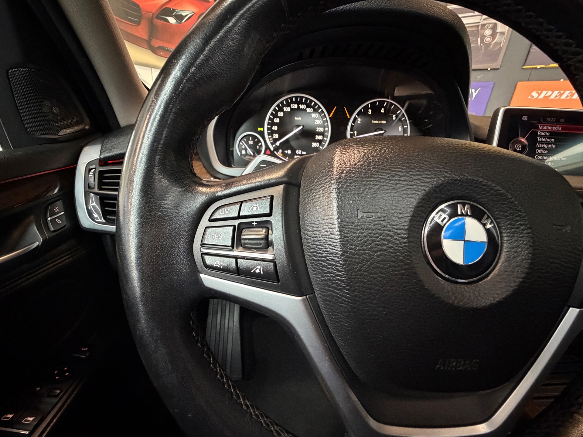 Foto van BMW X5 Xdrive50i