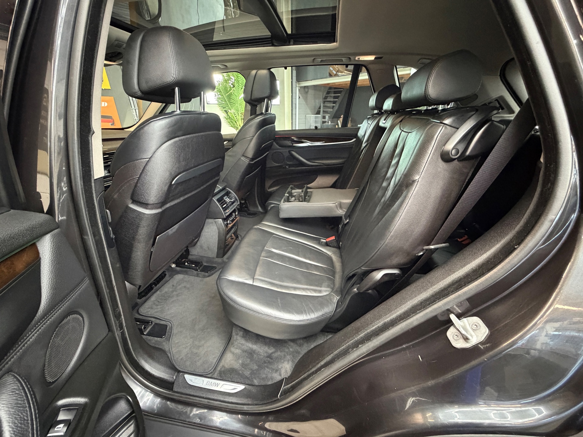 Foto van BMW X5 Xdrive50i