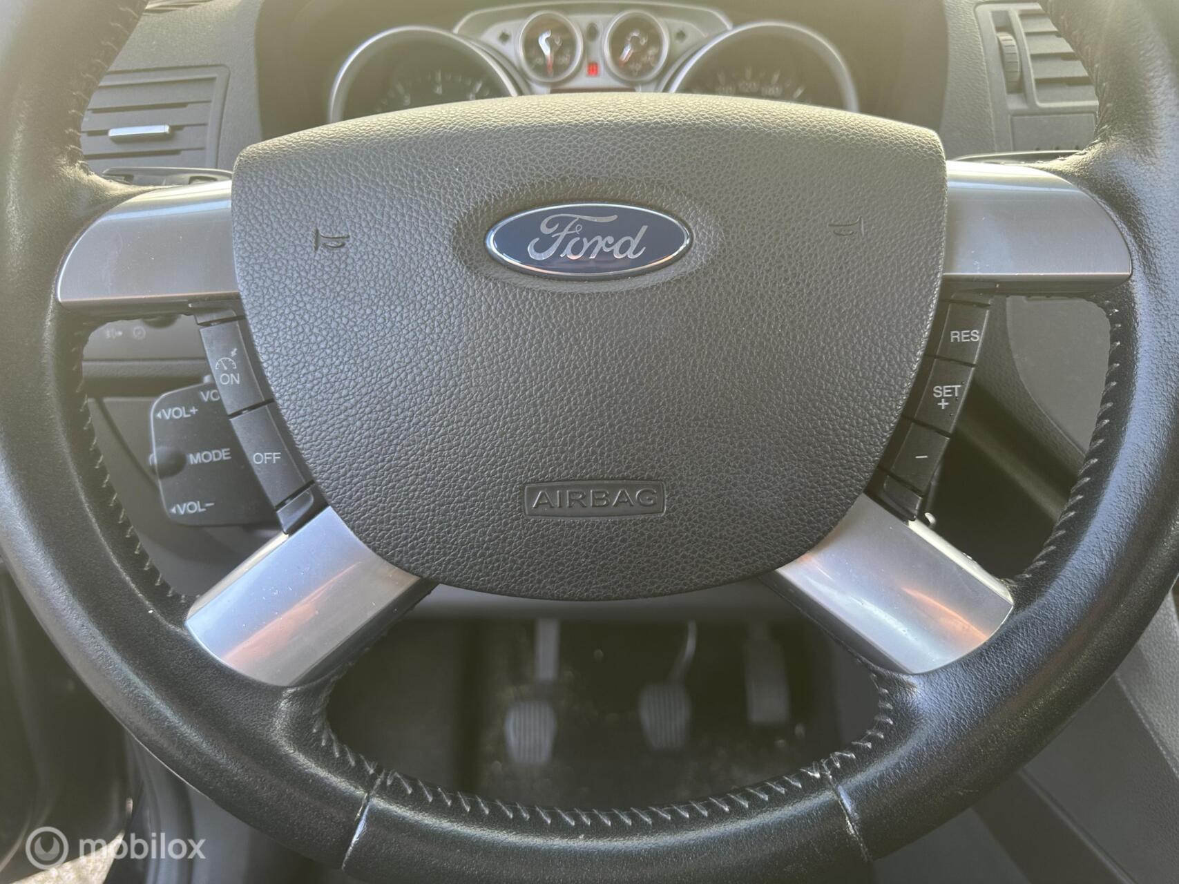 Foto van Ford C-max