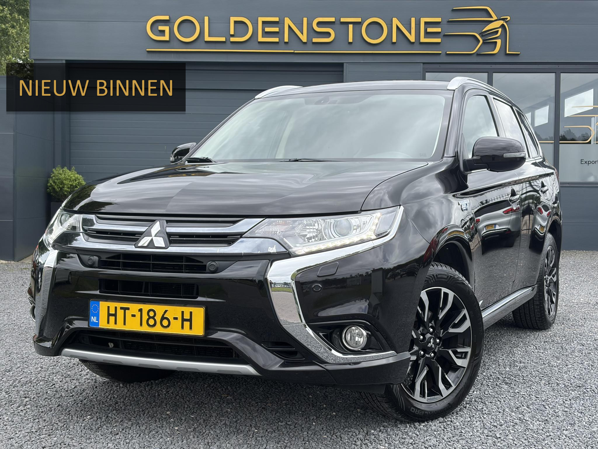 Foto van MITSUBISHI MITSUBISHI OUTLANDER