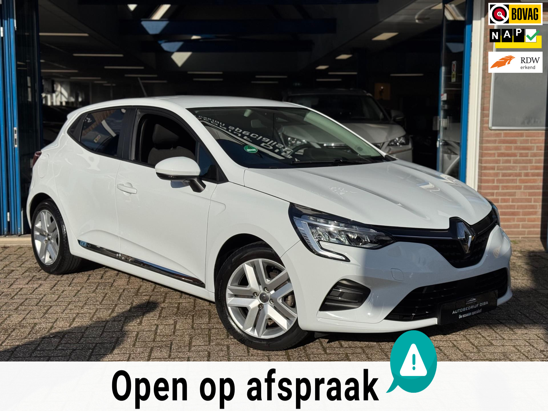 Renault Clio 1.0 TCe Zen 2020 WIT NAVI CLIMA CRUISE APK NAP! 2020 - voorkant