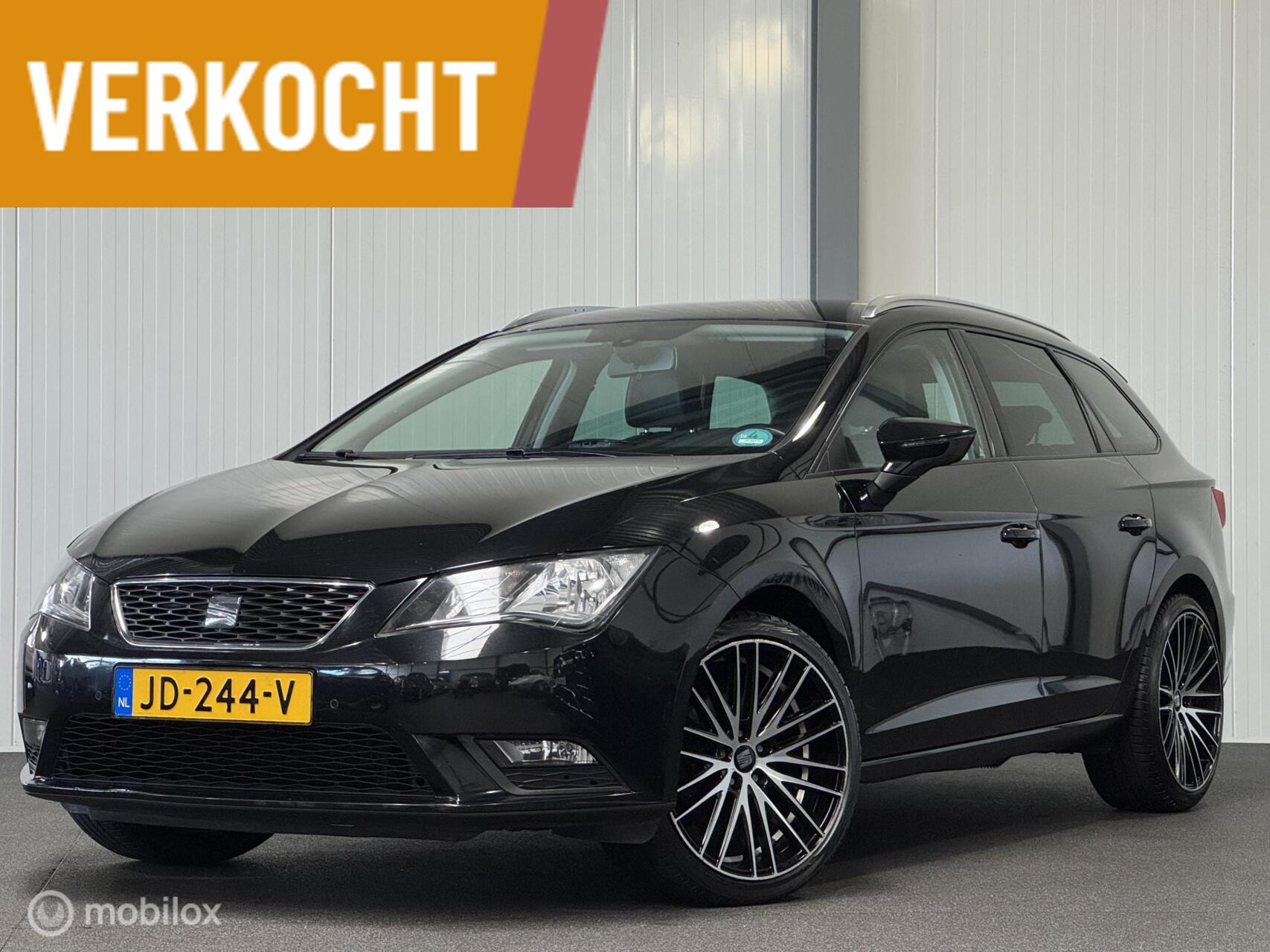 Seat Leon ST 1.2 TSI Style [ trekhaak leder/alcantara cruise LM ] 2014 - voorkant