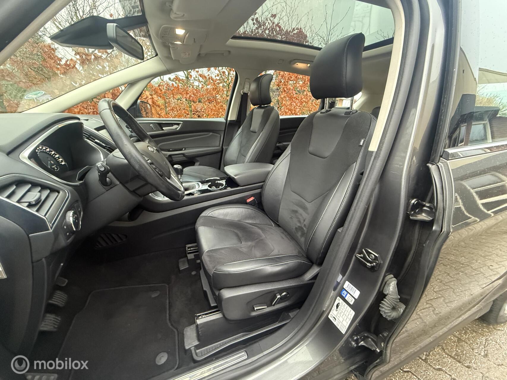 Foto van Ford S-max