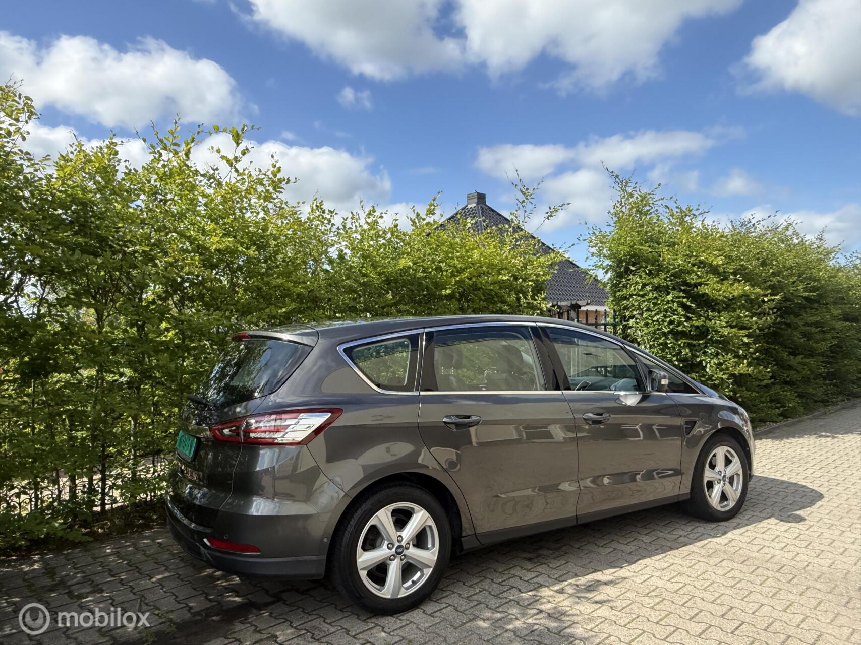 Foto van Ford S-max