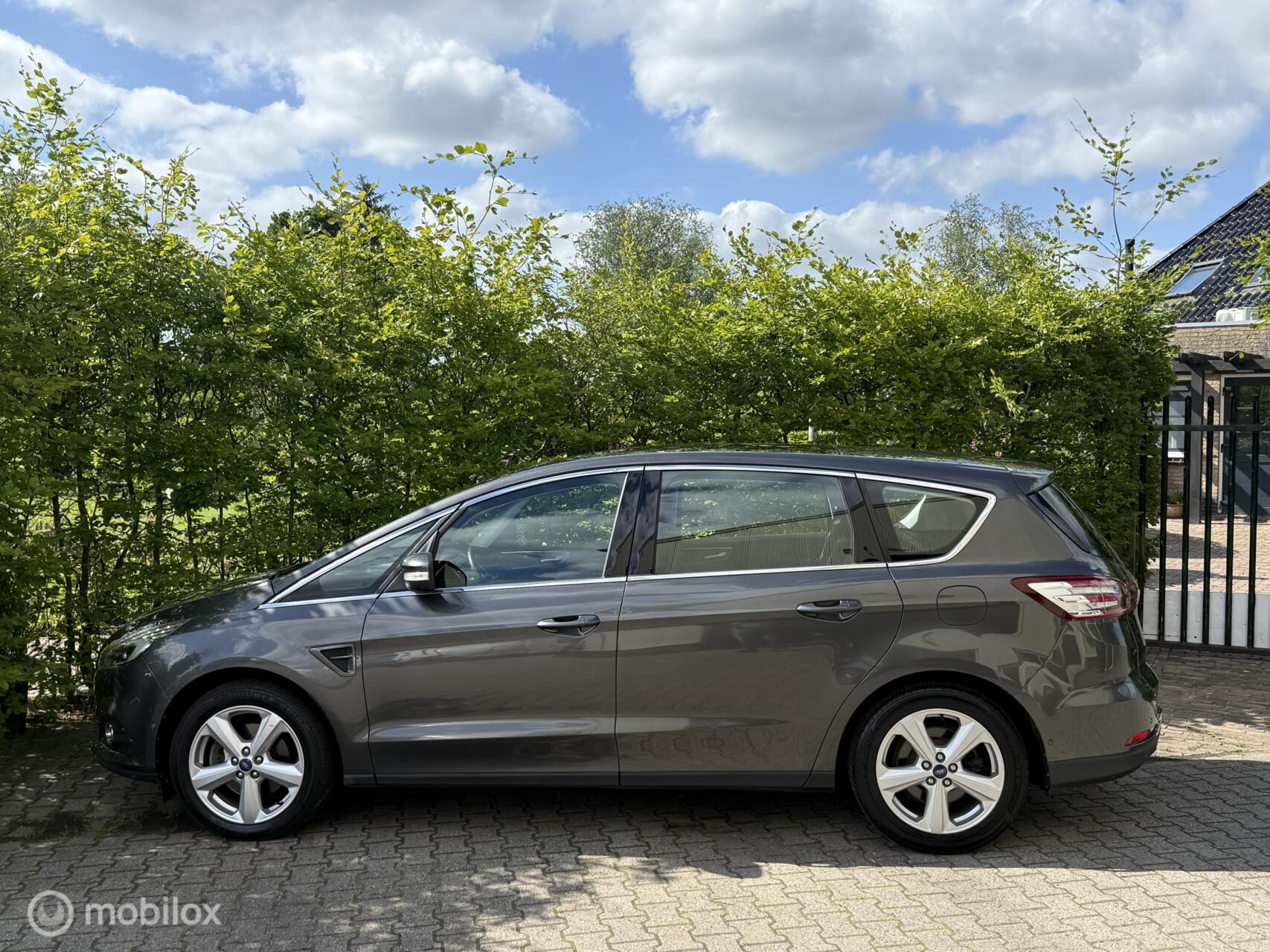 Foto van Ford S-max