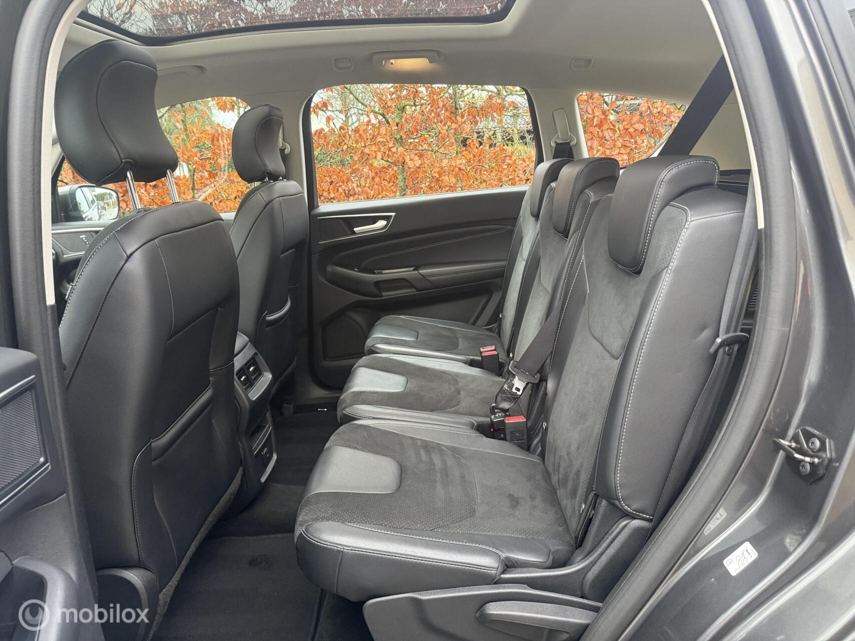 Foto van Ford S-max