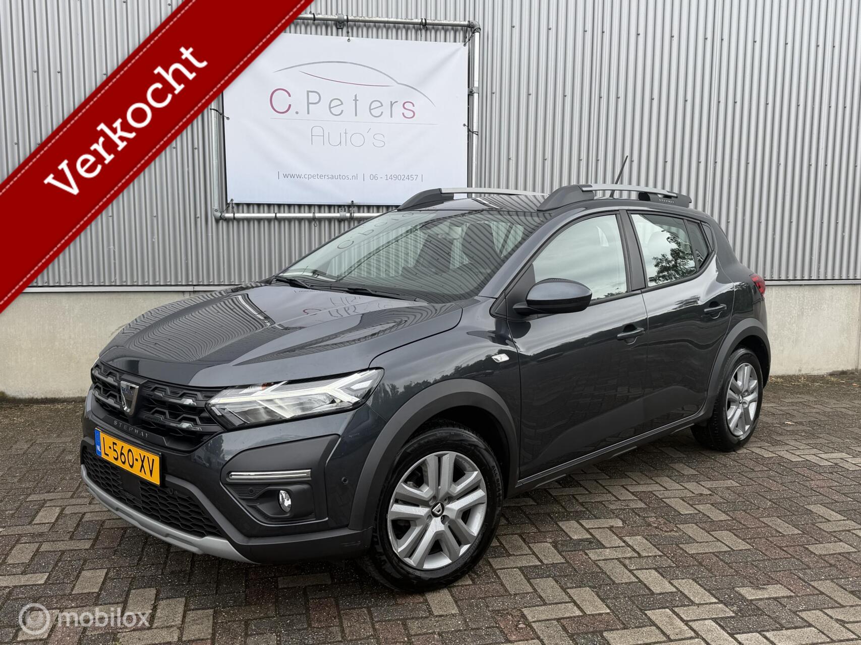 Dacia Sandero Stepway 1.0 TCe 90 Automaat 2021 / Camera / Carplay / Climate / Trekhaak / 1e eigenaar NAP 2021 - voorkant