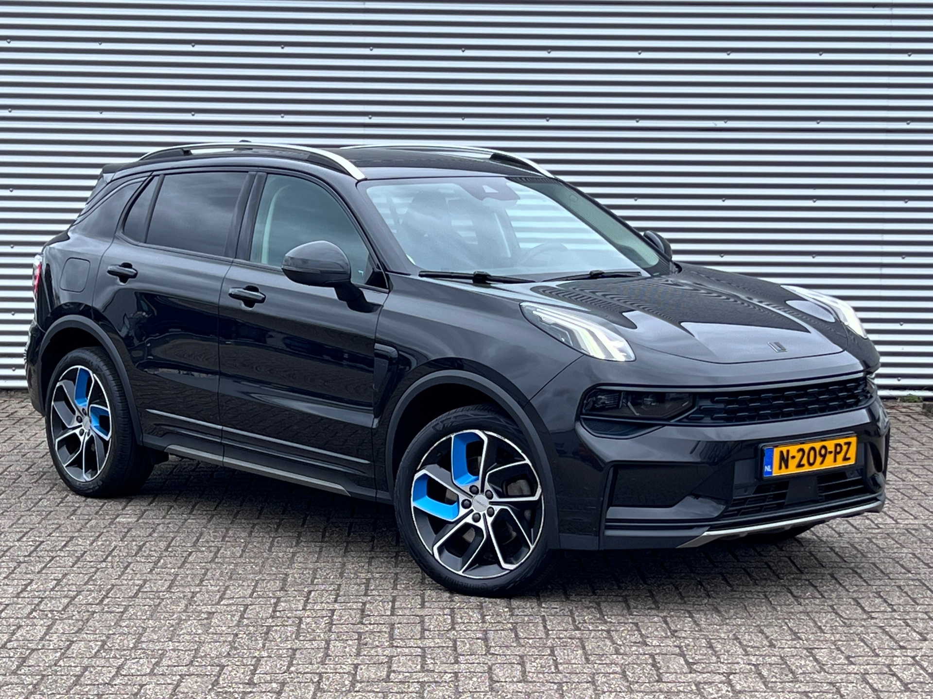 Foto van LYNK&CO LYNK & CO 01