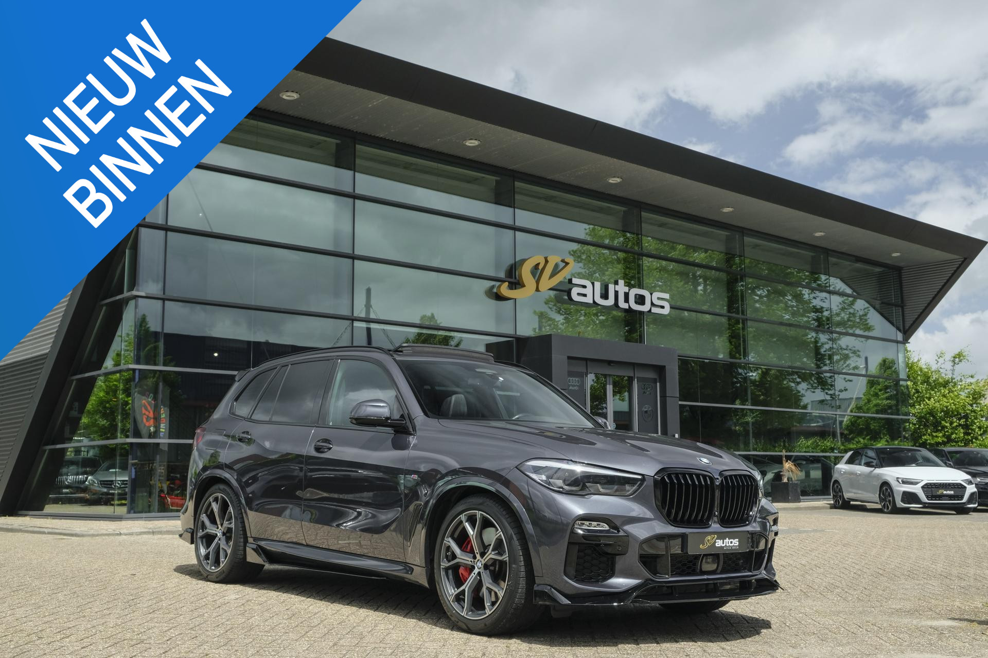 Foto van BMW X5 XDRIVE45E