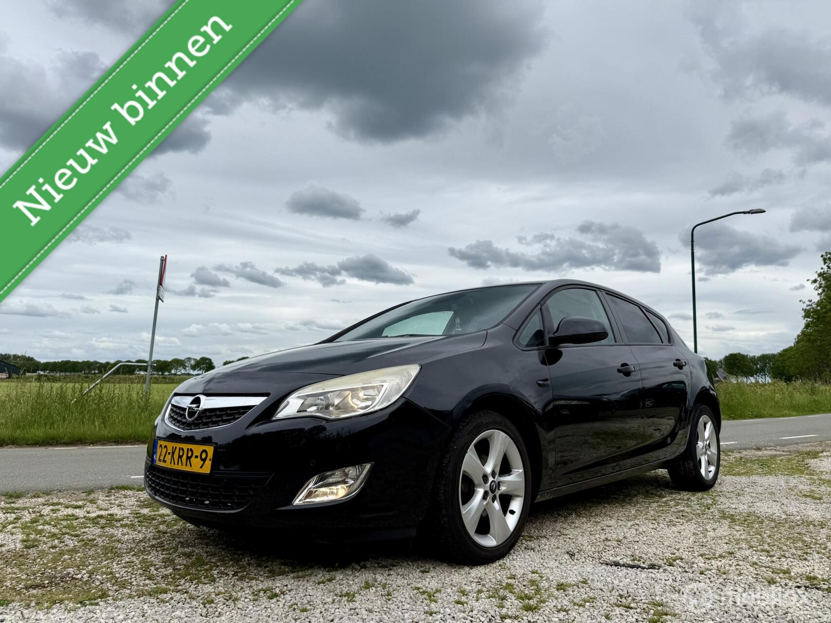 Opel Astra 1.4 Cosmo, BJ 2010, Navi, Airco, APK Jun 2027 2010 - voorkant