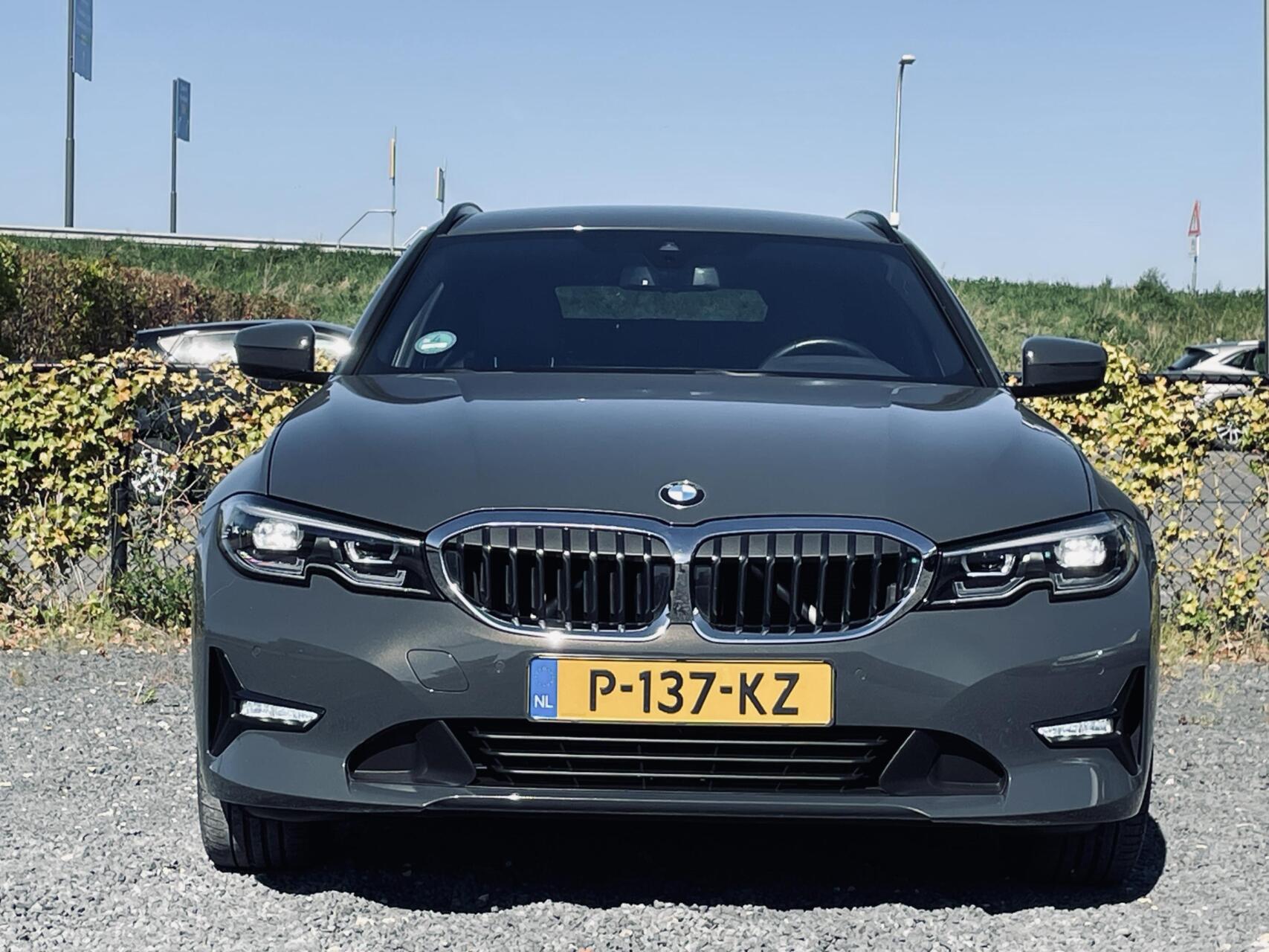 Foto van BMW 318i