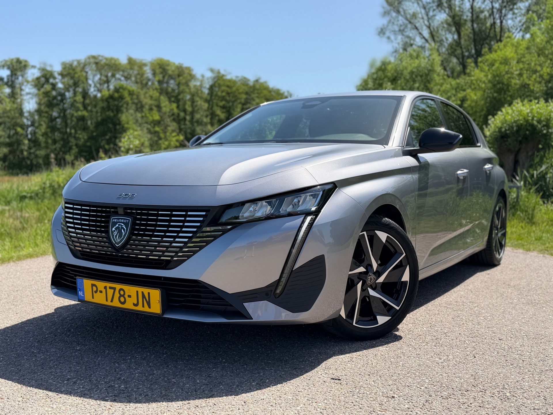 Peugeot 308 1.2 PureTech Allure Pack Business 2022 - voorkant