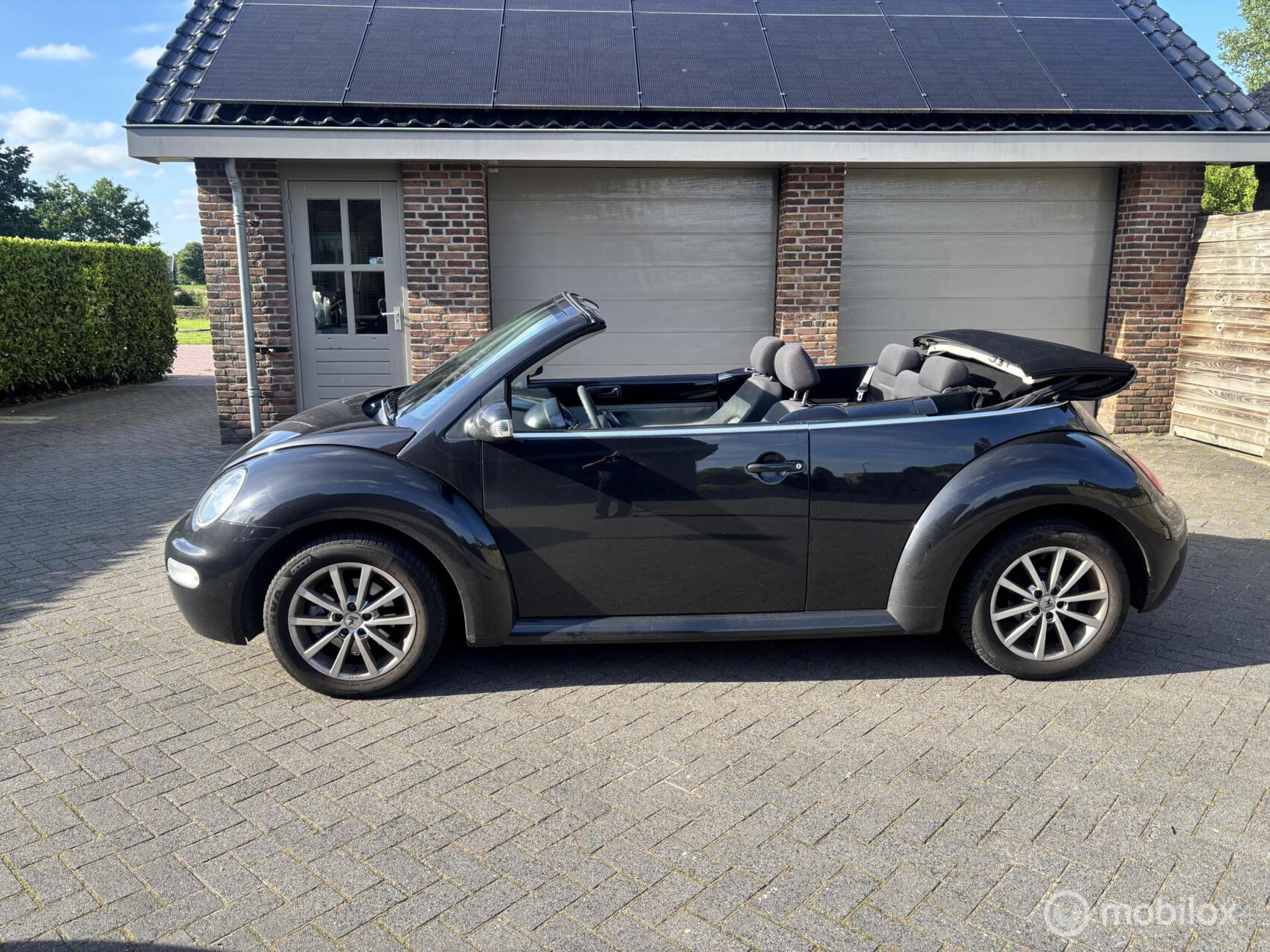 Foto van VOLKSWAGEN NEW BEETLE CABRIOLET