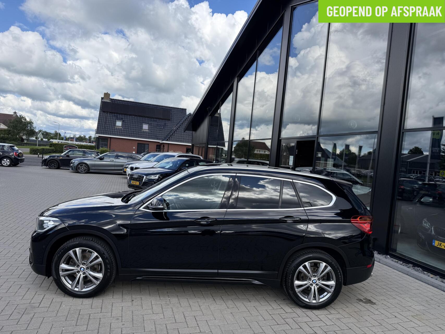 Foto van BMW X1 Sdrive18i