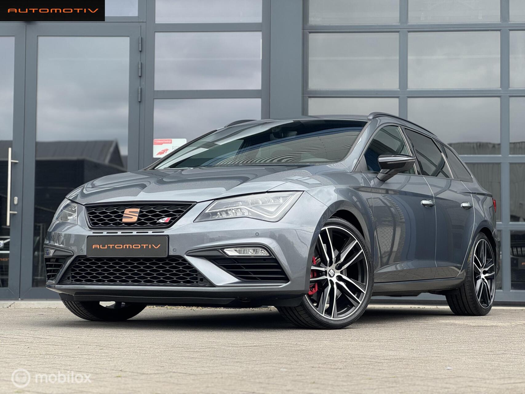 Seat Leon ST 2.0 TSI CUPRA 300 / NAP / SFEER / SEATSOUND 2017 - voorkant
