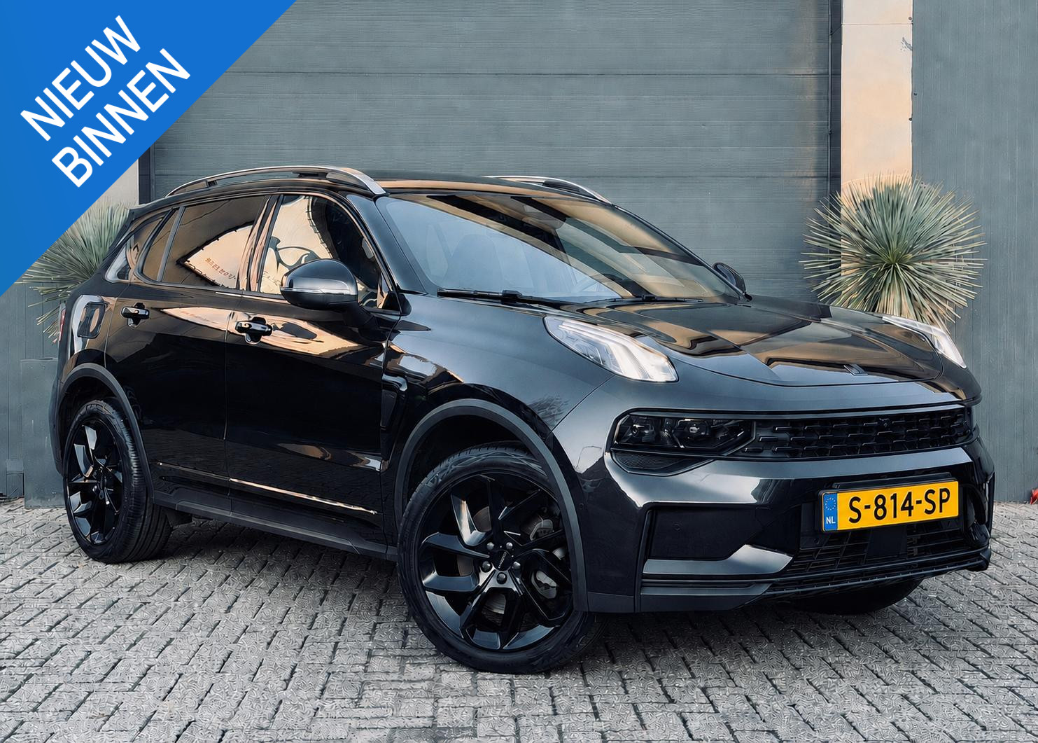 Foto van LYNK&CO LYNK & CO 01