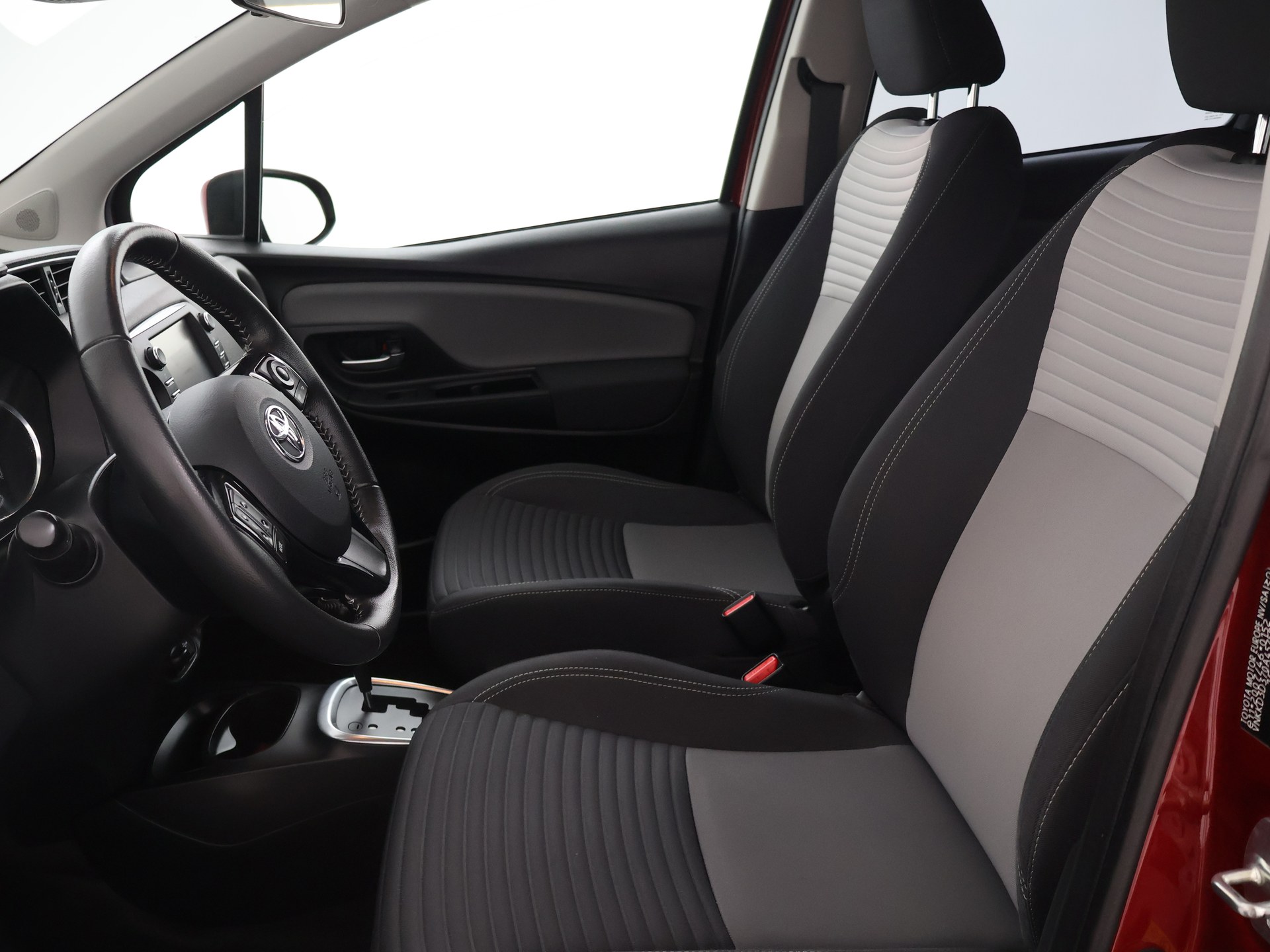 Foto van Toyota Toyota Yaris Hybrid