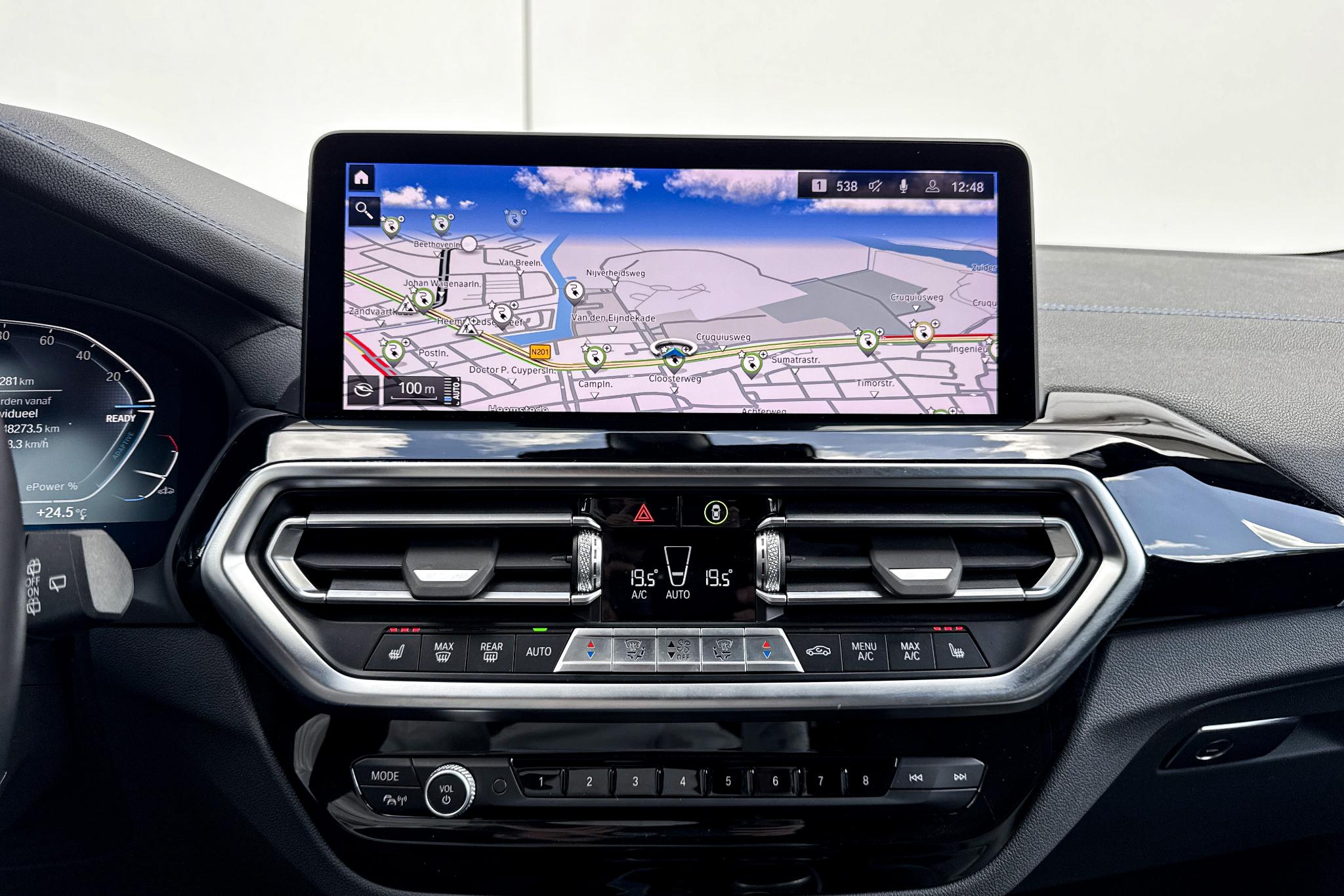 Foto van BMW Ix3