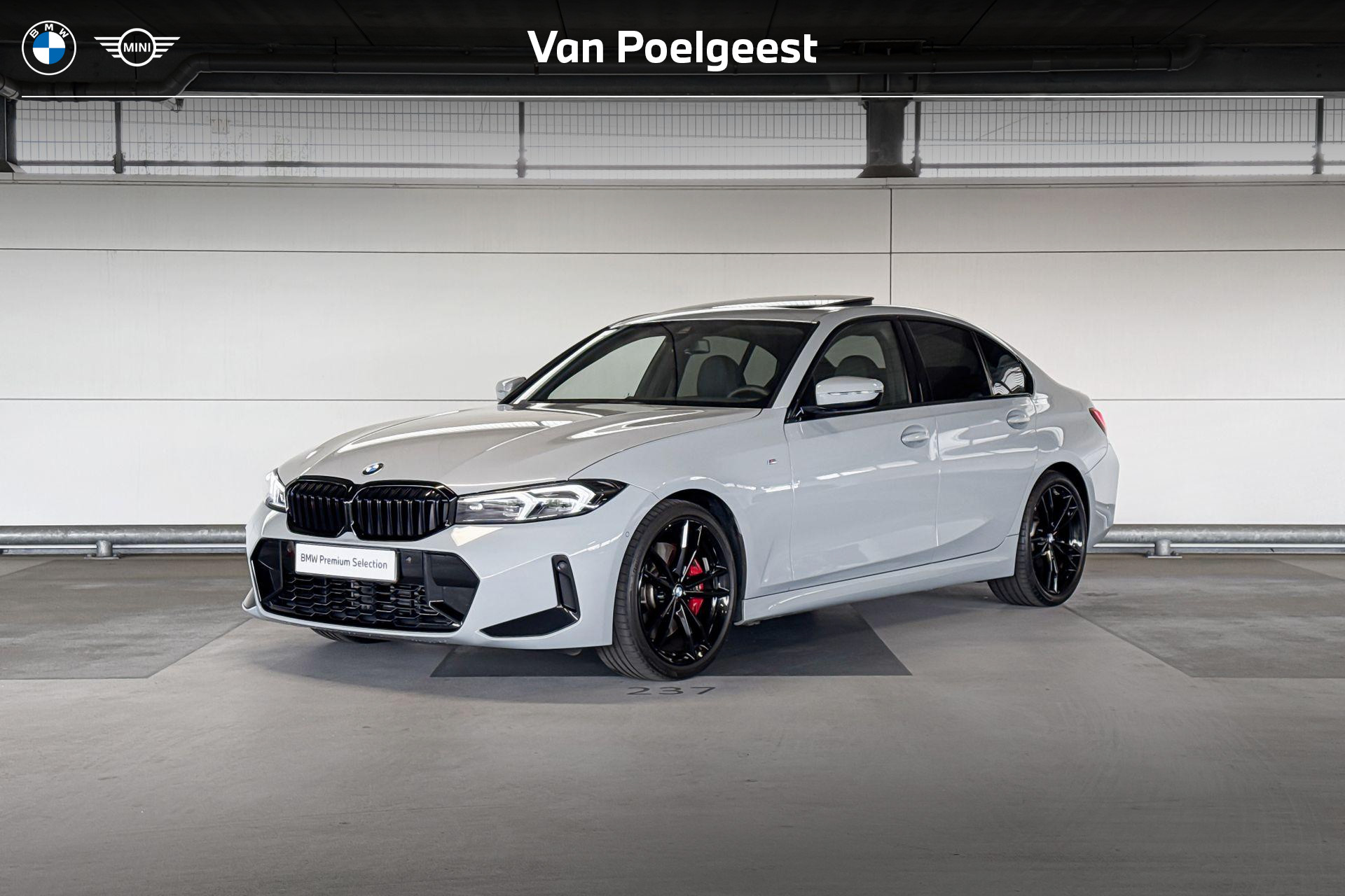 BMW 318i 318i M-Sport 2023 - voorkant