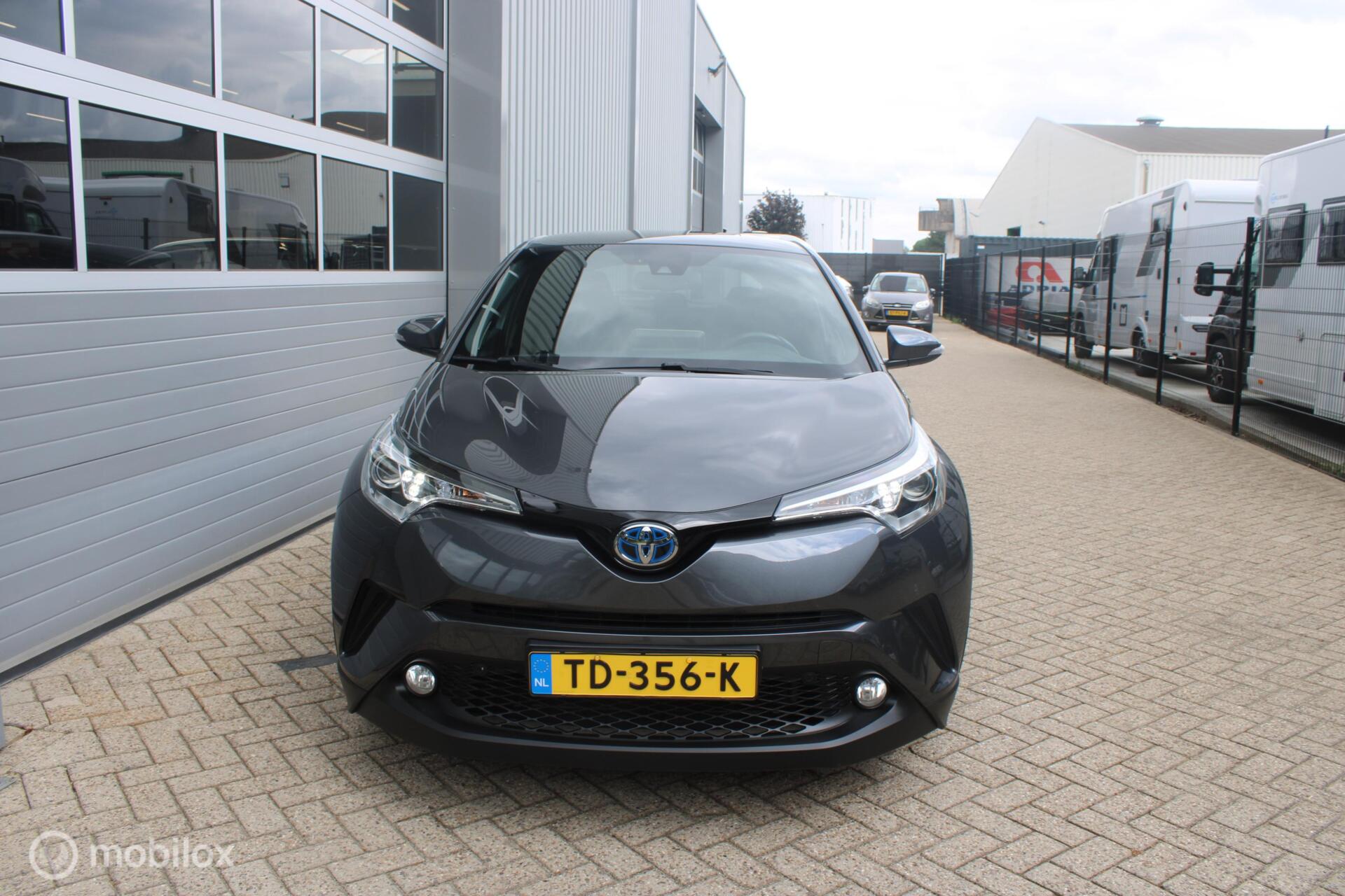 Foto van Toyota Toyota C-hr