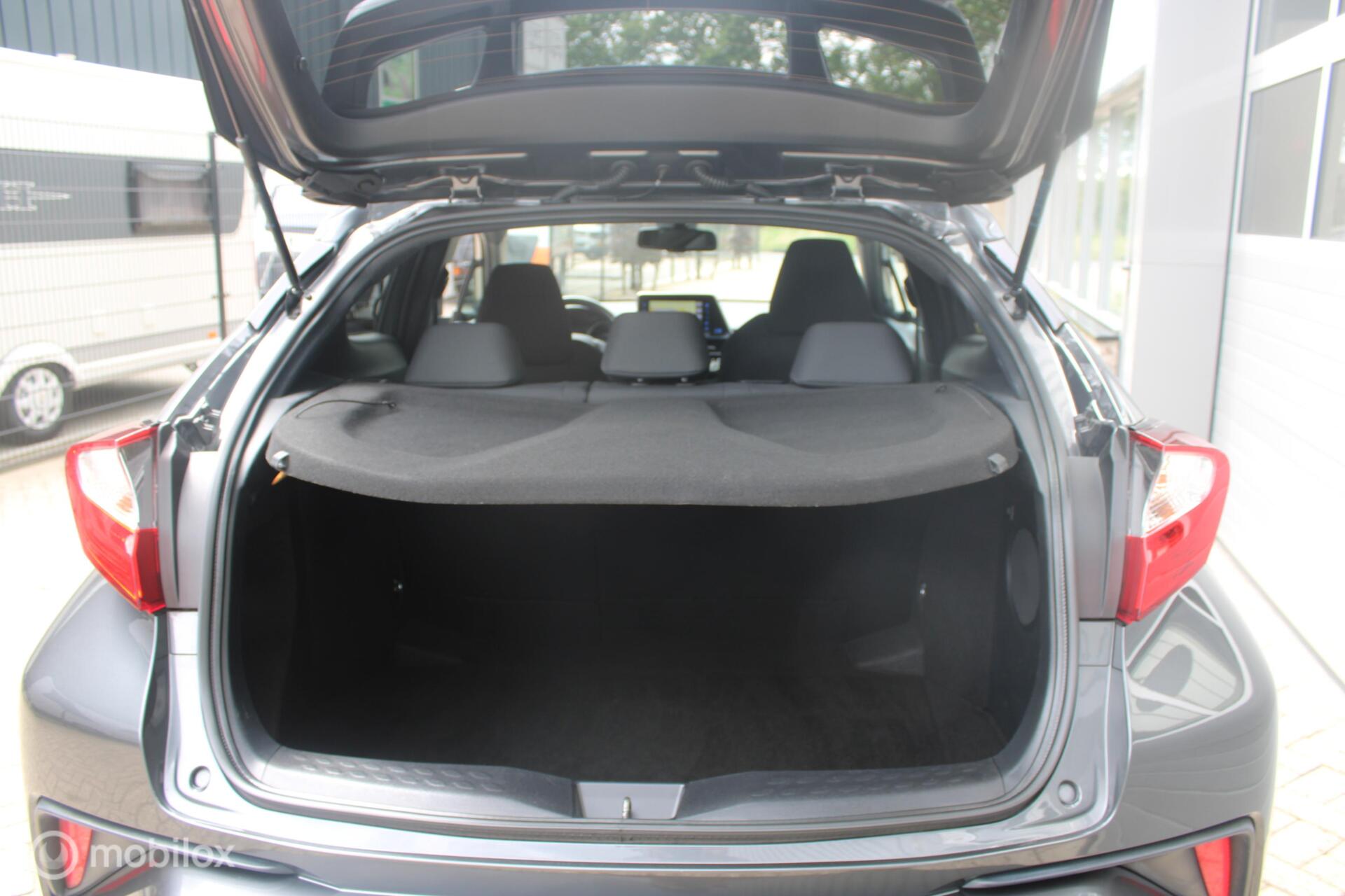 Foto van Toyota Toyota C-hr