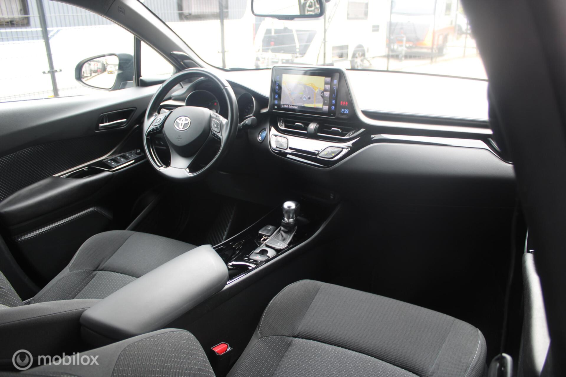 Foto van Toyota Toyota C-hr