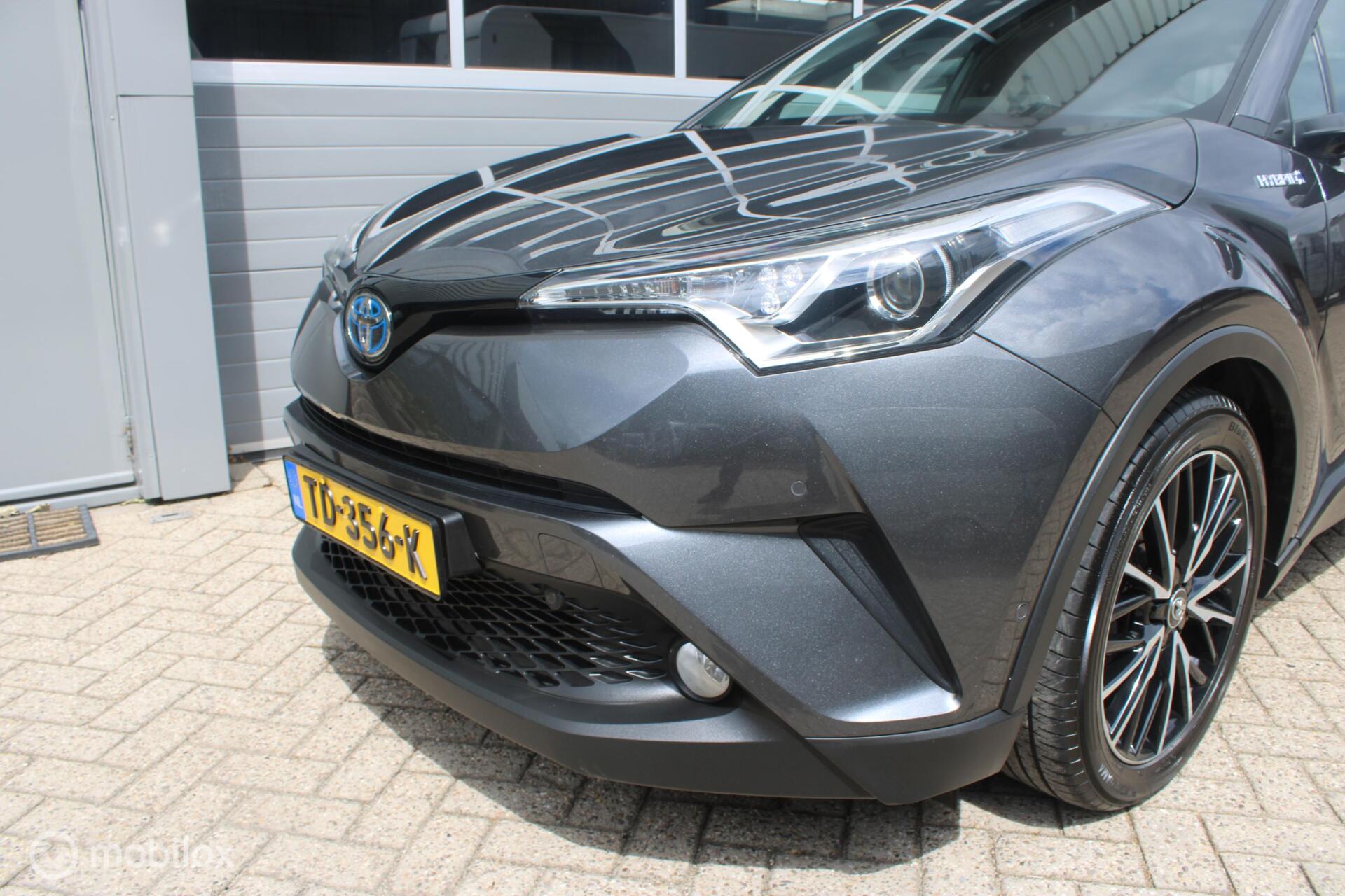 Foto van Toyota Toyota C-hr