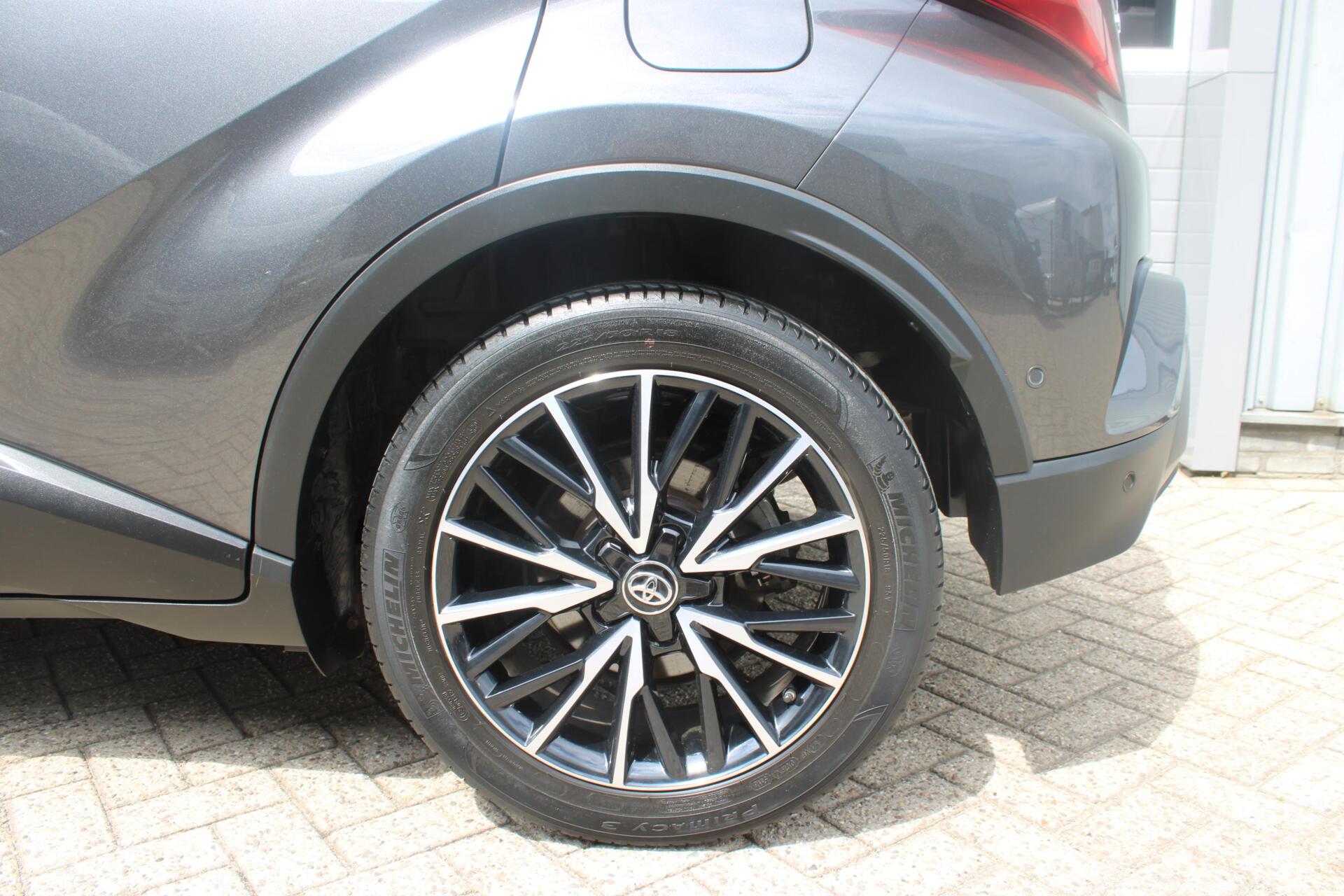 Foto van Toyota Toyota C-hr