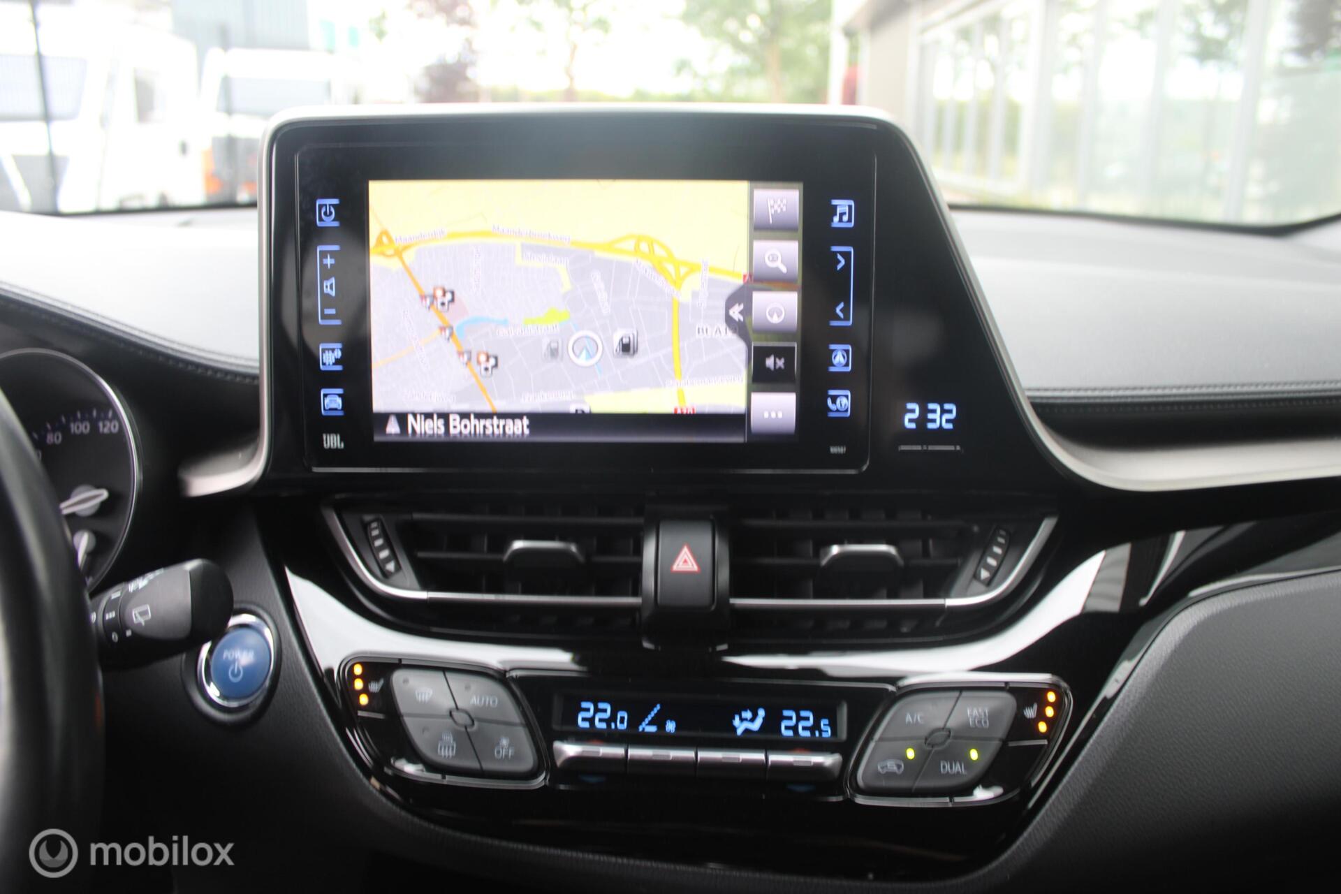 Foto van Toyota Toyota C-hr